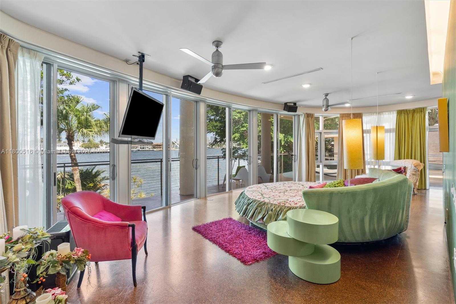 Small Image of 2500 MERCEDES DR, Fort Lauderdale Number 19