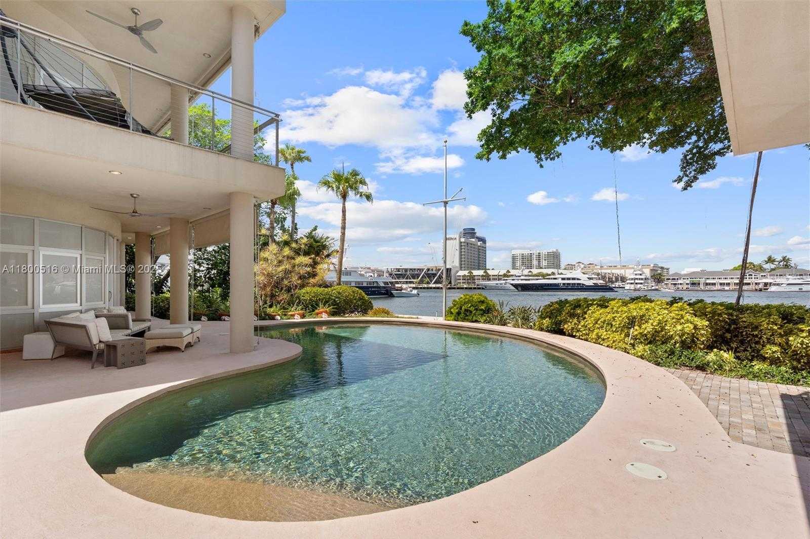 Small Image of 2500 MERCEDES DR, Fort Lauderdale Number 37