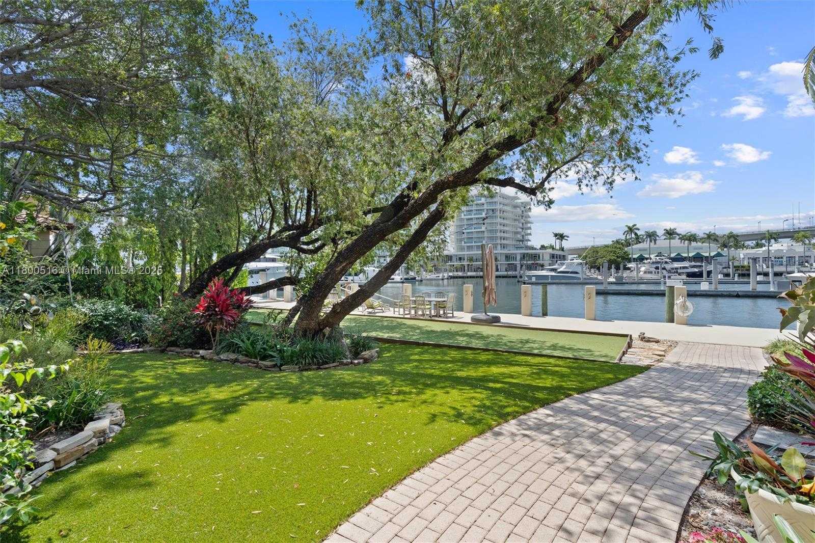 Small Image of 2500 MERCEDES DR, Fort Lauderdale Number 39