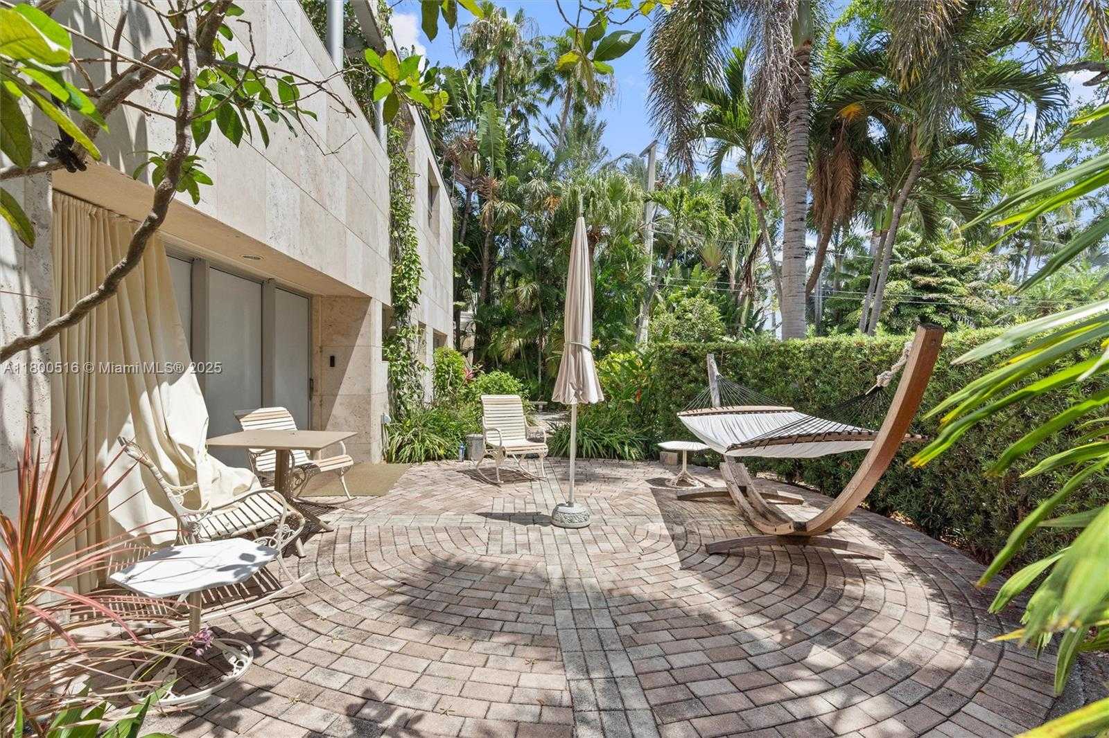 Small Image of 2500 MERCEDES DR, Fort Lauderdale Number 45