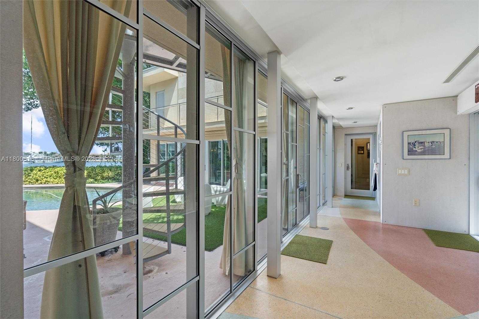 Small Image of 2500 MERCEDES DR, Fort Lauderdale Number 46