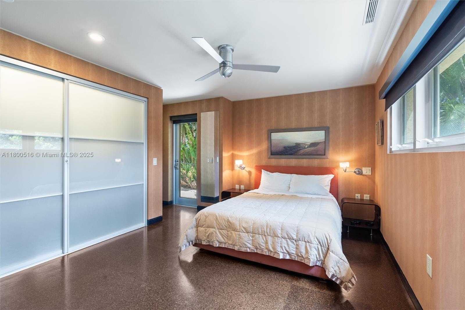 Small Image of 2500 MERCEDES DR, Fort Lauderdale Number 49