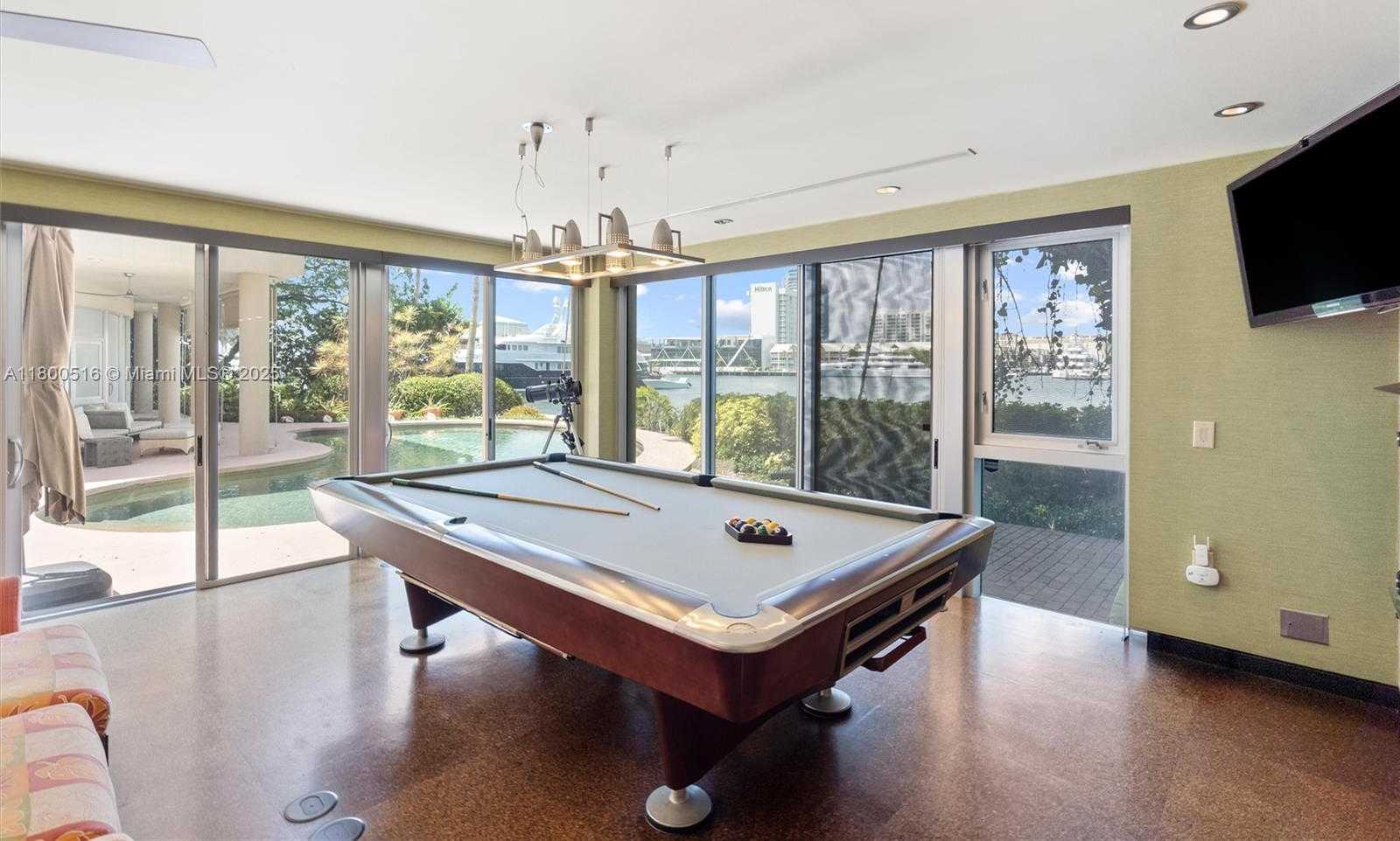 Small Image of 2500 MERCEDES DR, Fort Lauderdale Number 56