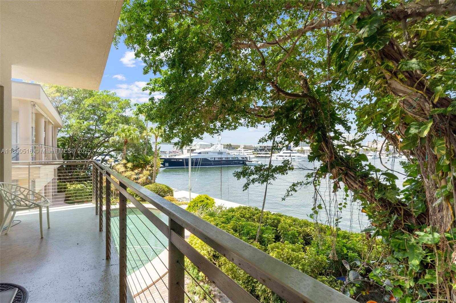 Small Image of 2500 MERCEDES DR, Fort Lauderdale Number 59