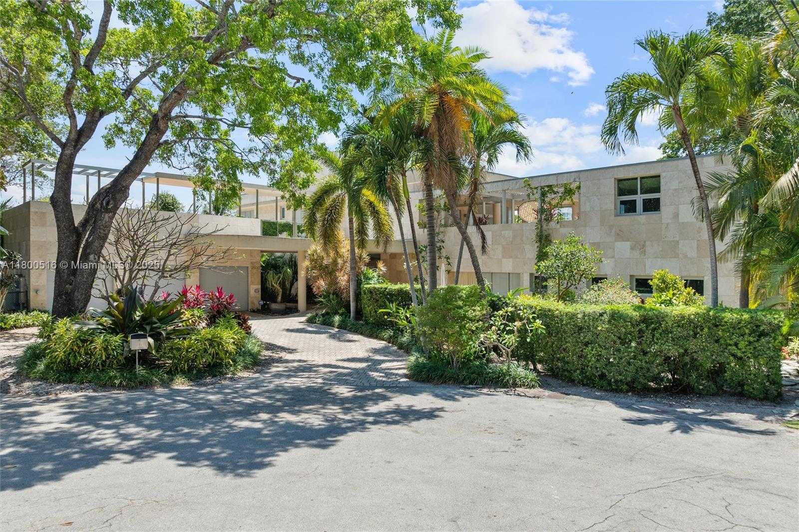 Small Image of 2500 MERCEDES DR, Fort Lauderdale Number 6