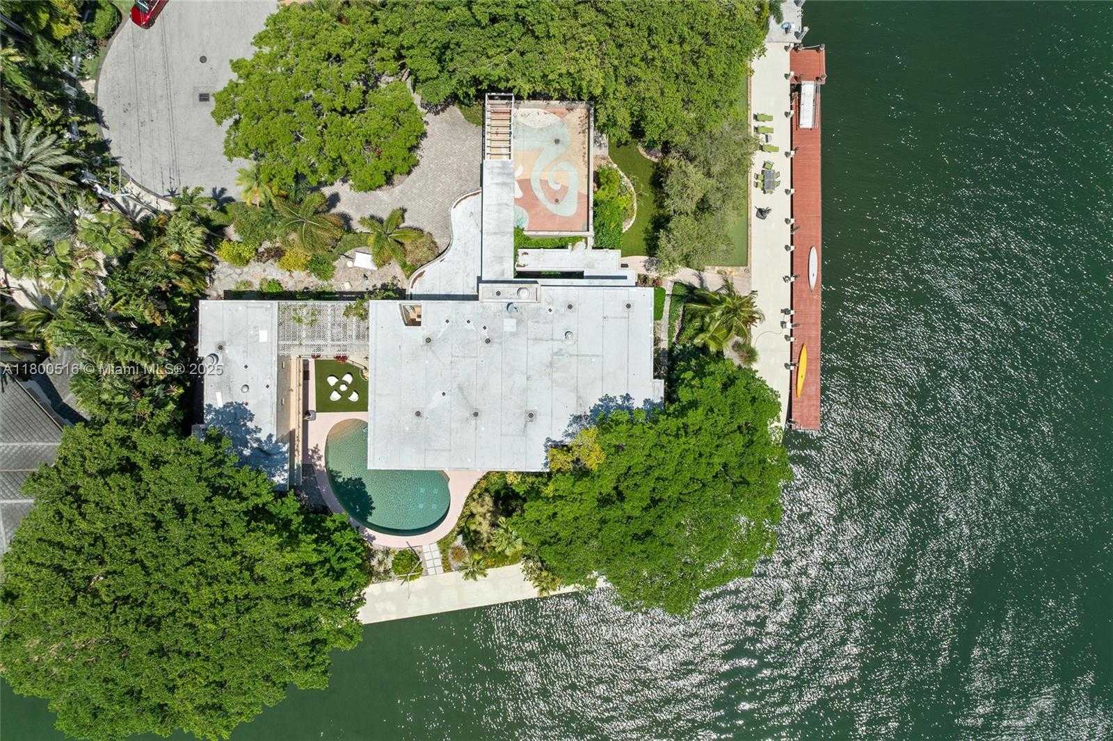 Small Image of 2500 MERCEDES DR, Fort Lauderdale Number 63