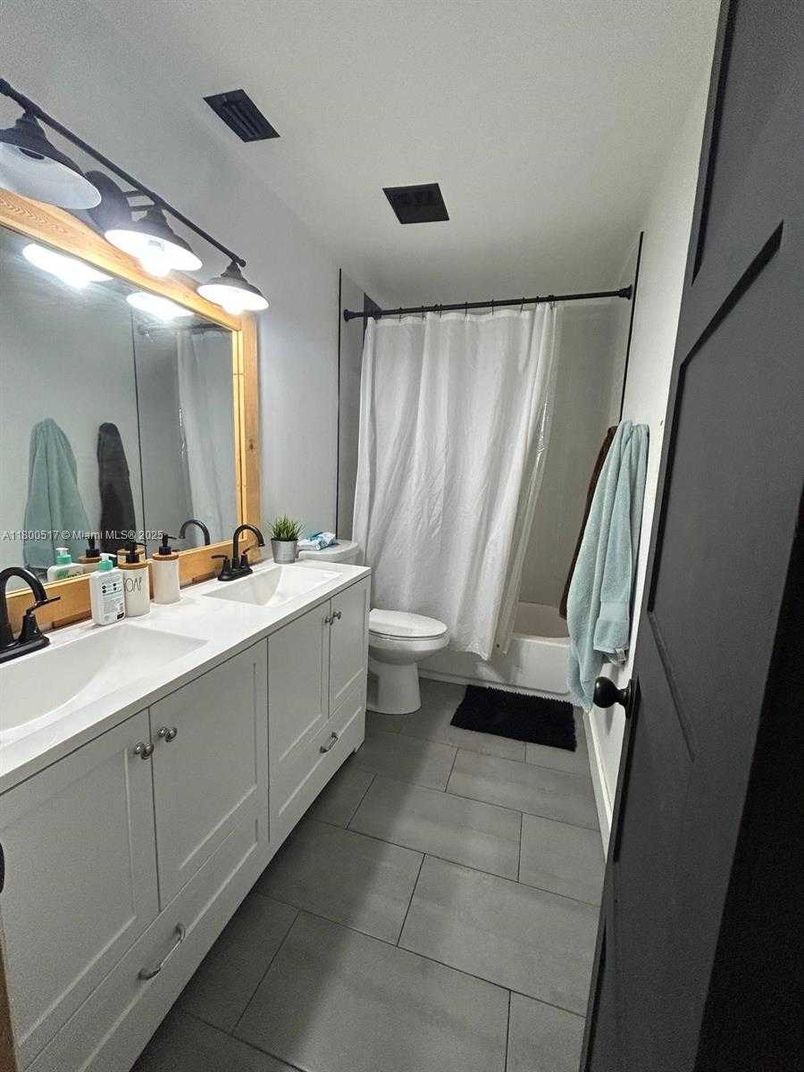 Small Image of 11800 SOUTH WEST 48TH ST, Cooper City Number 9