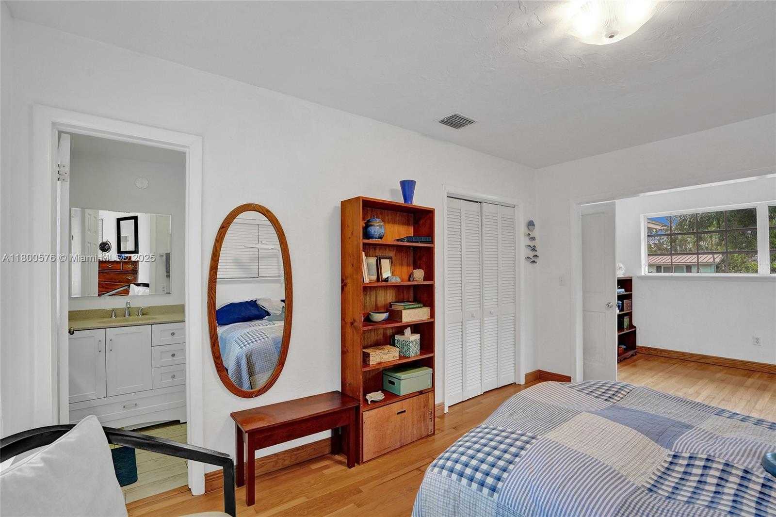 Small Image of 10020 SOUTH WEST 135TH ST, Miami Number 13