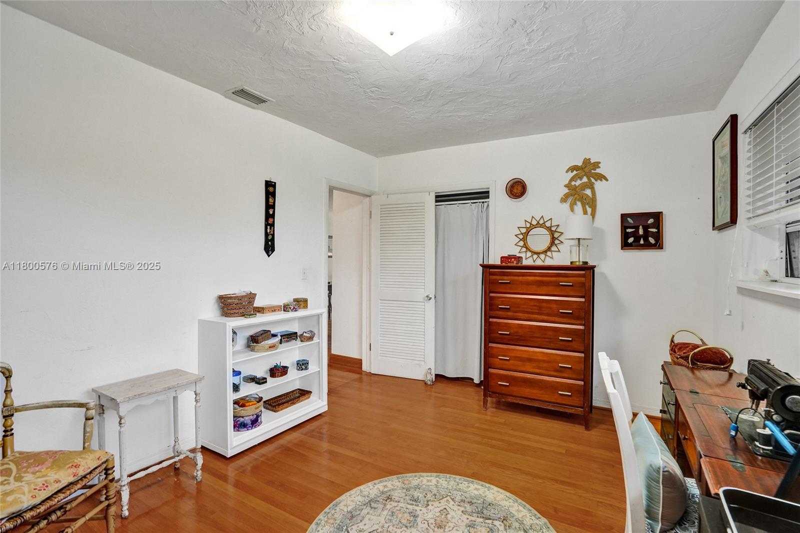 Small Image of 10020 SOUTH WEST 135TH ST, Miami Number 18