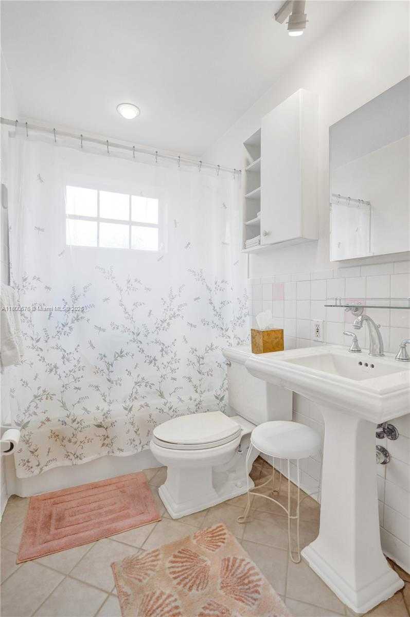 Small Image of 10020 SOUTH WEST 135TH ST, Miami Number 20