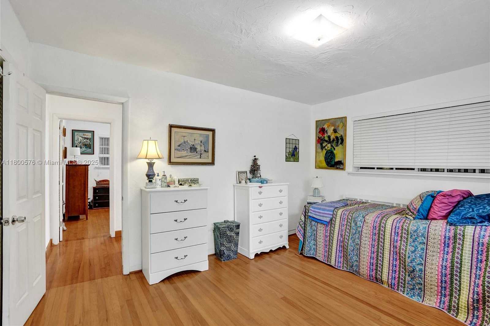 Small Image of 10020 SOUTH WEST 135TH ST, Miami Number 21