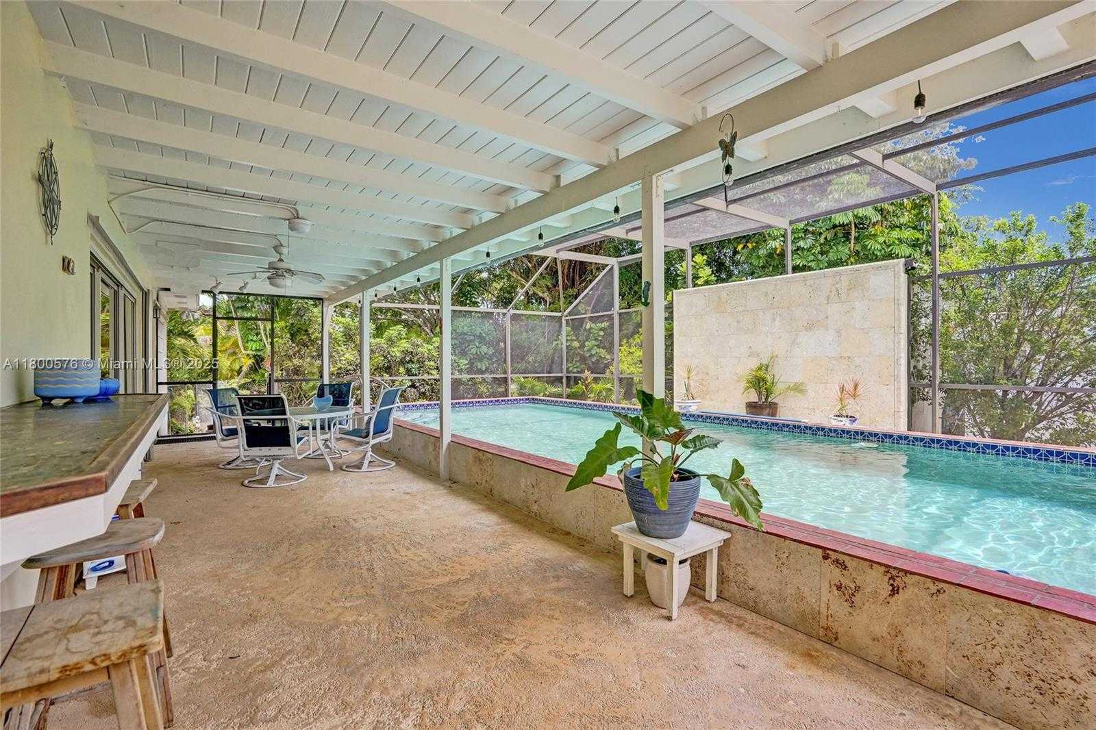 Small Image of 10020 SOUTH WEST 135TH ST, Miami Number 3
