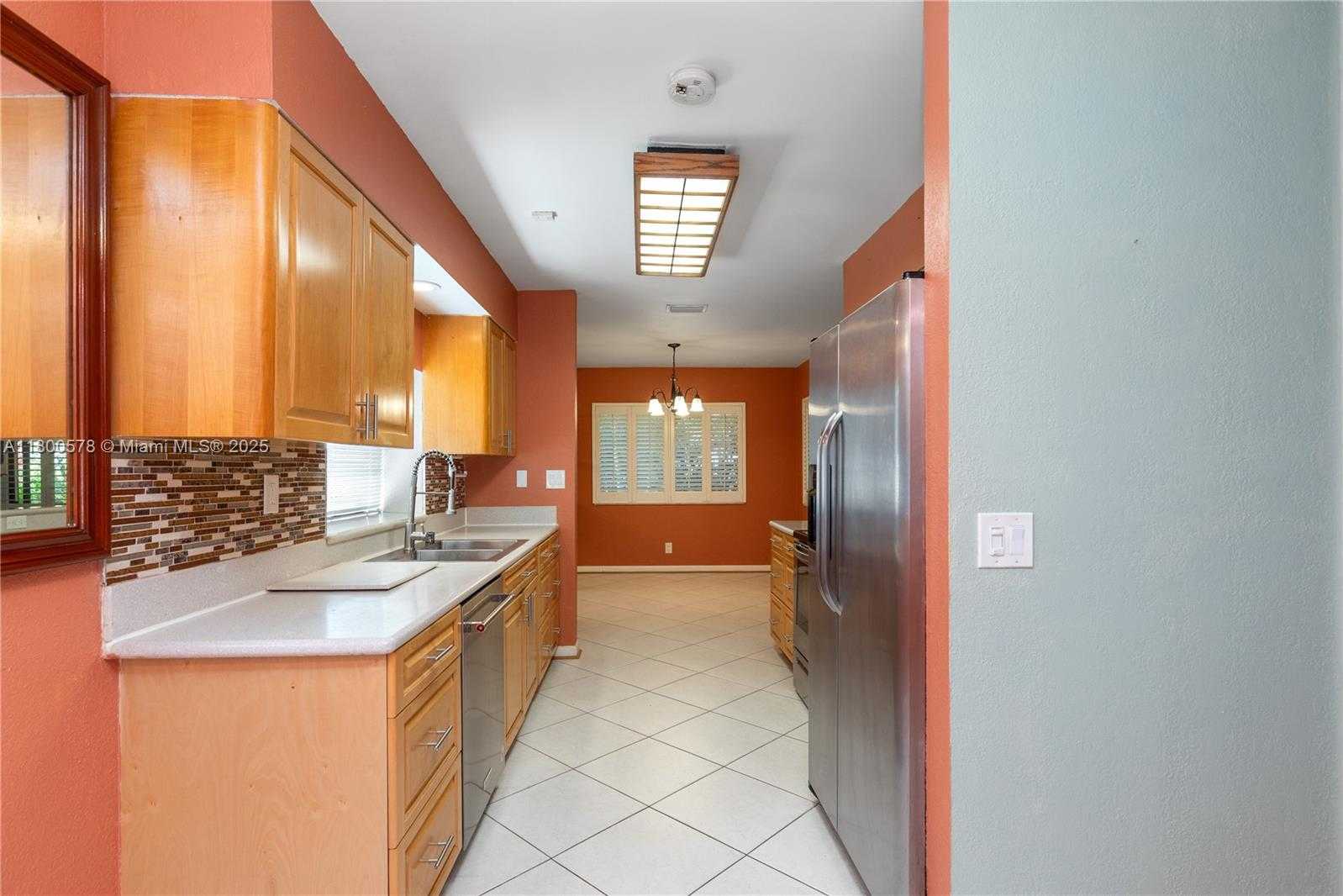 Small Image of 9360 SOUTH CHELSEA DR S, Plantation Number 13