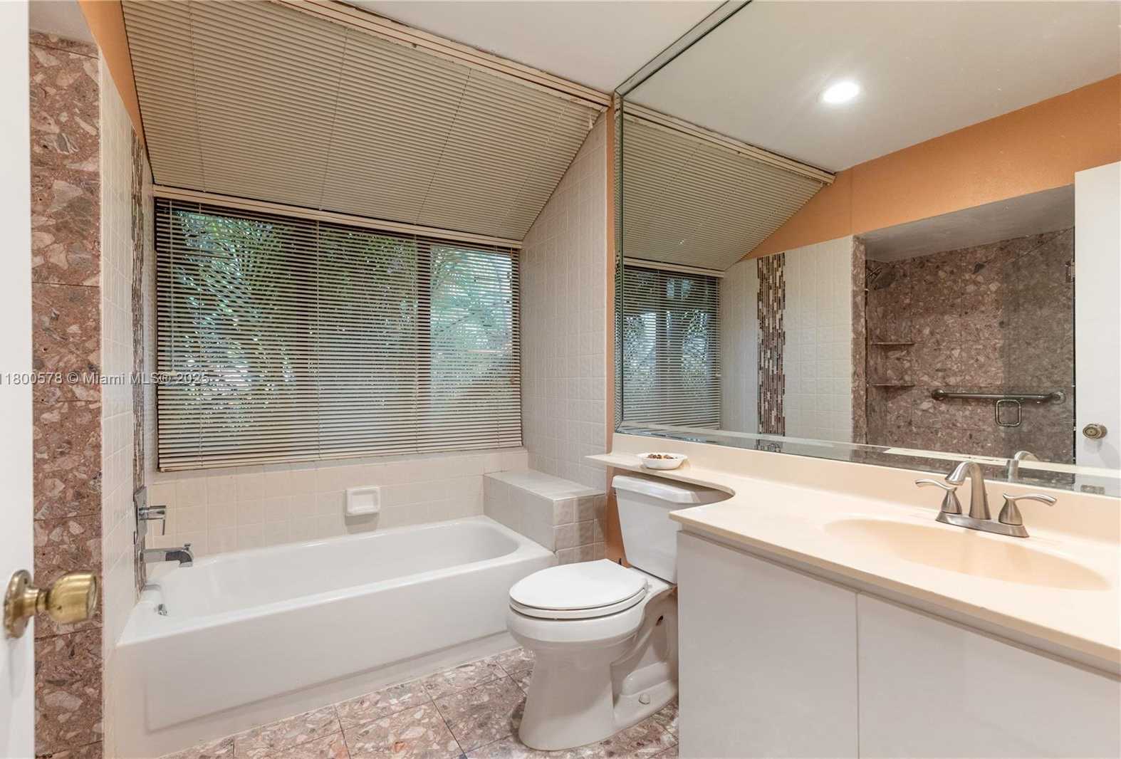Small Image of 9360 SOUTH CHELSEA DR S, Plantation Number 25