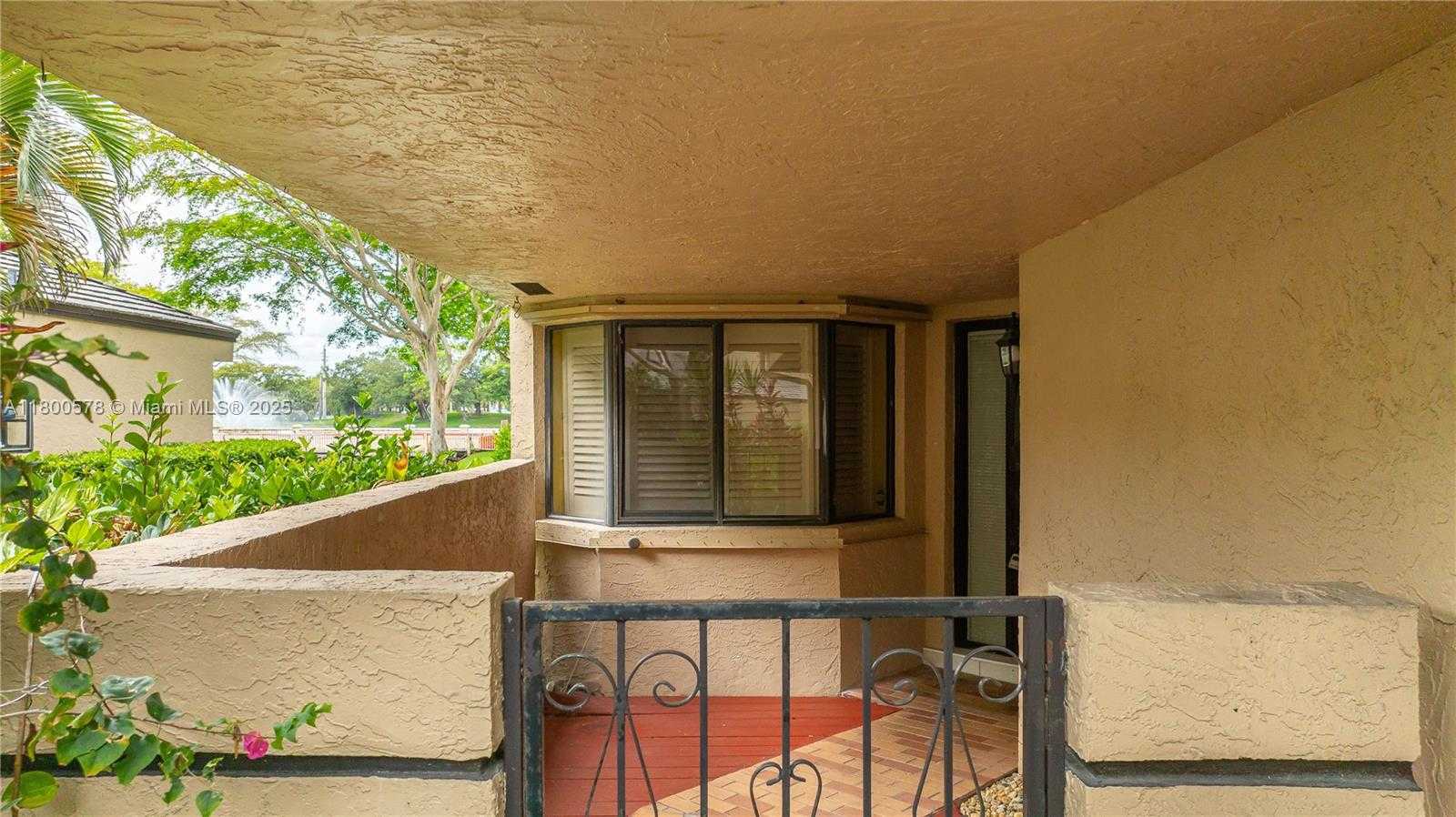 Small Image of 9360 SOUTH CHELSEA DR S, Plantation Number 3