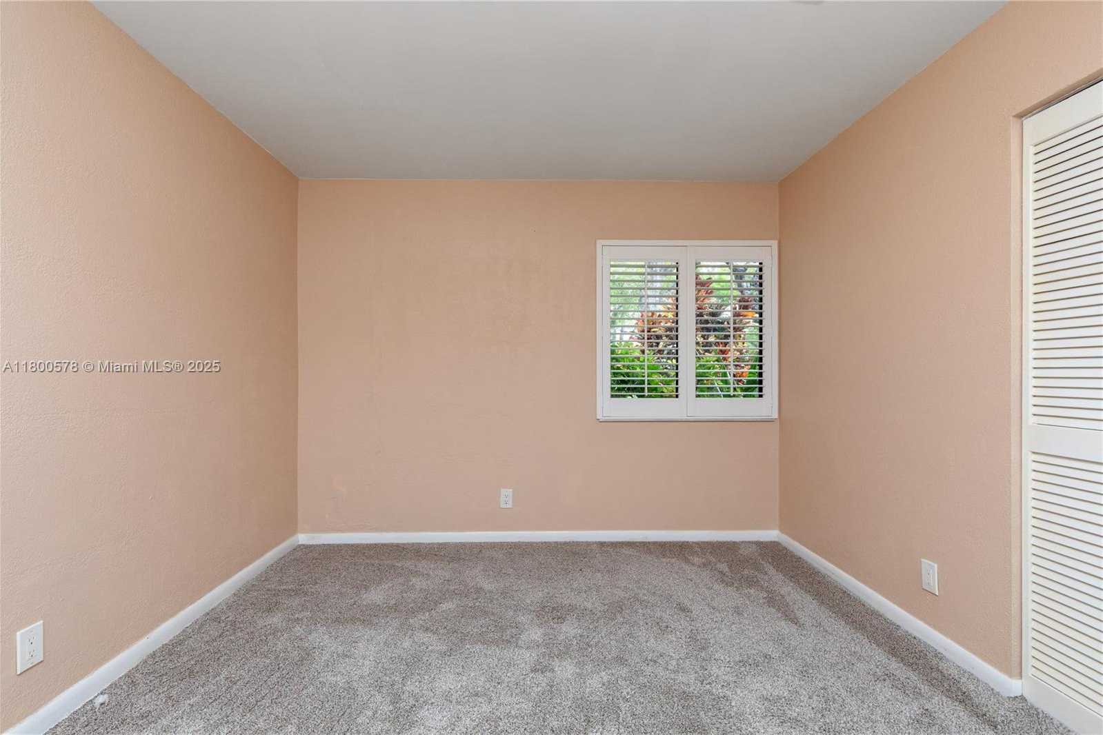 Small Image of 9360 SOUTH CHELSEA DR S, Plantation Number 32