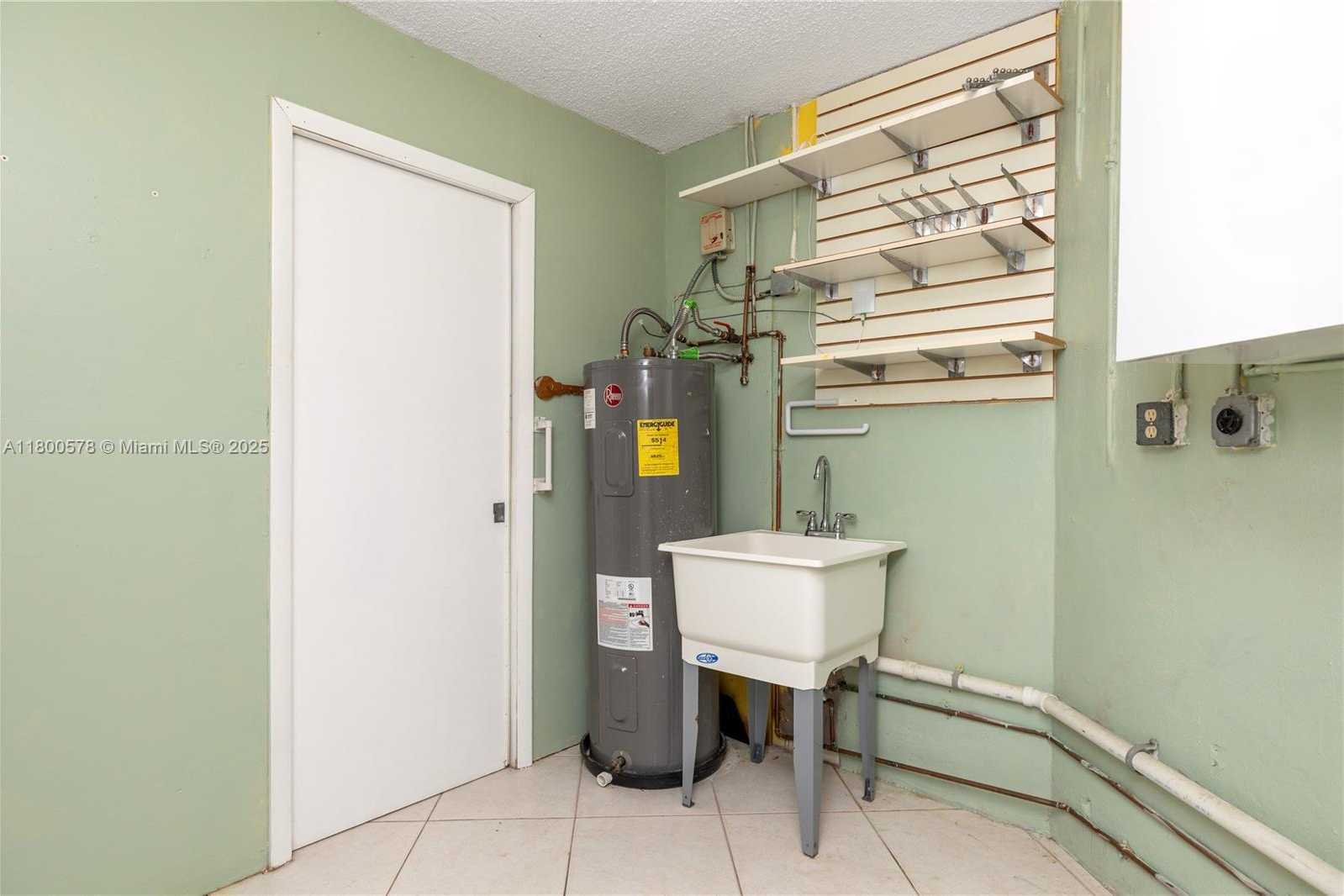 Small Image of 9360 SOUTH CHELSEA DR S, Plantation Number 37