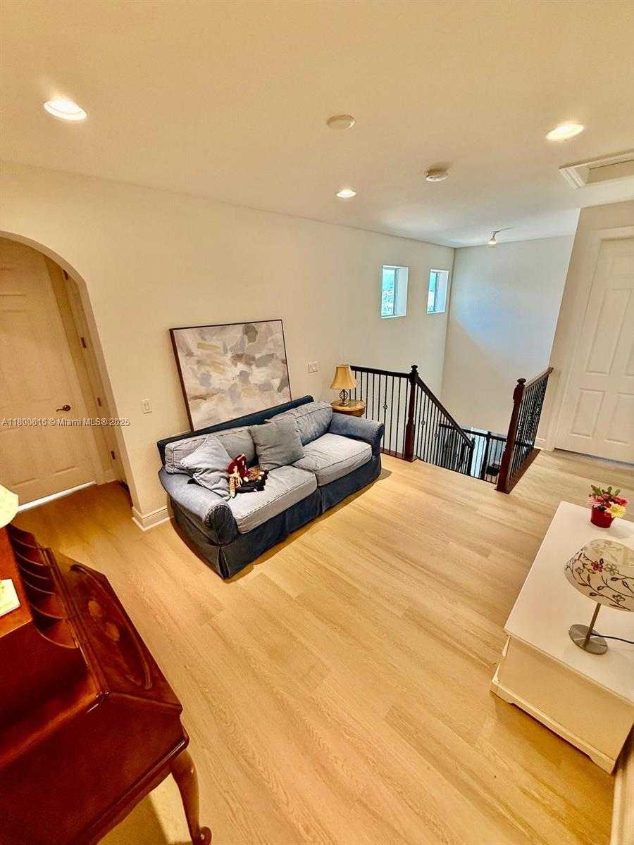 Small Image of 8264 NORTH WEST 118TH WAY, Parkland Number 21