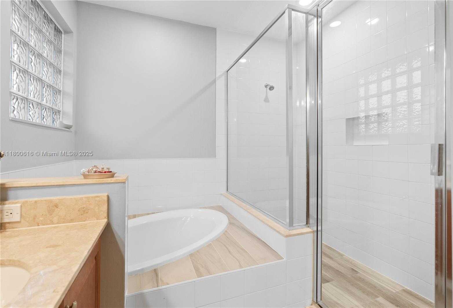 Small Image of 8264 NORTH WEST 118TH WAY, Parkland Number 25