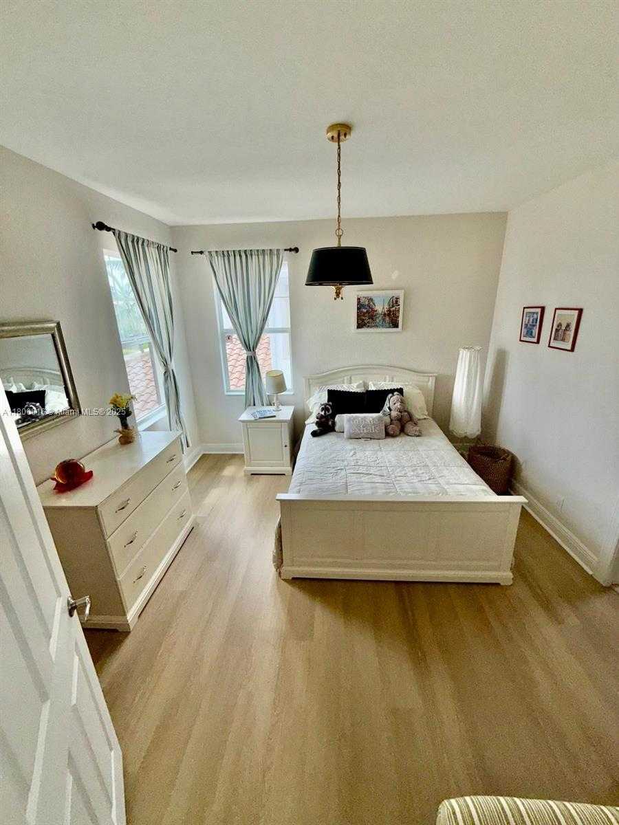 Small Image of 8264 NORTH WEST 118TH WAY, Parkland Number 29