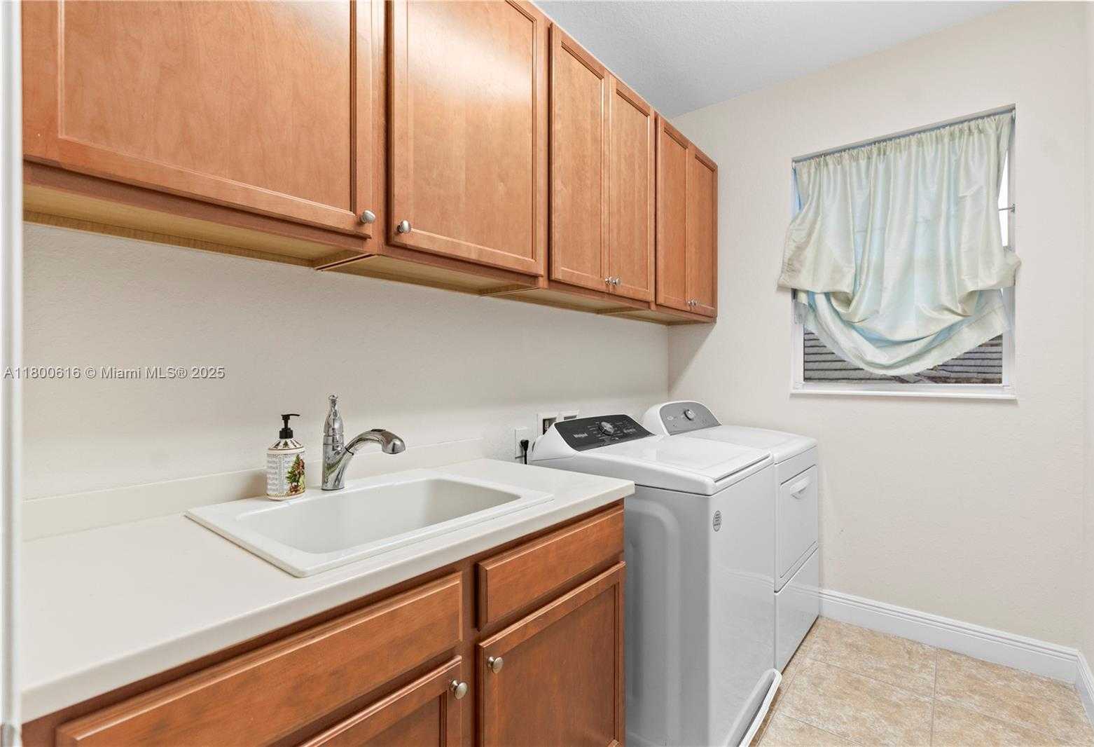 Small Image of 8264 NORTH WEST 118TH WAY, Parkland Number 31