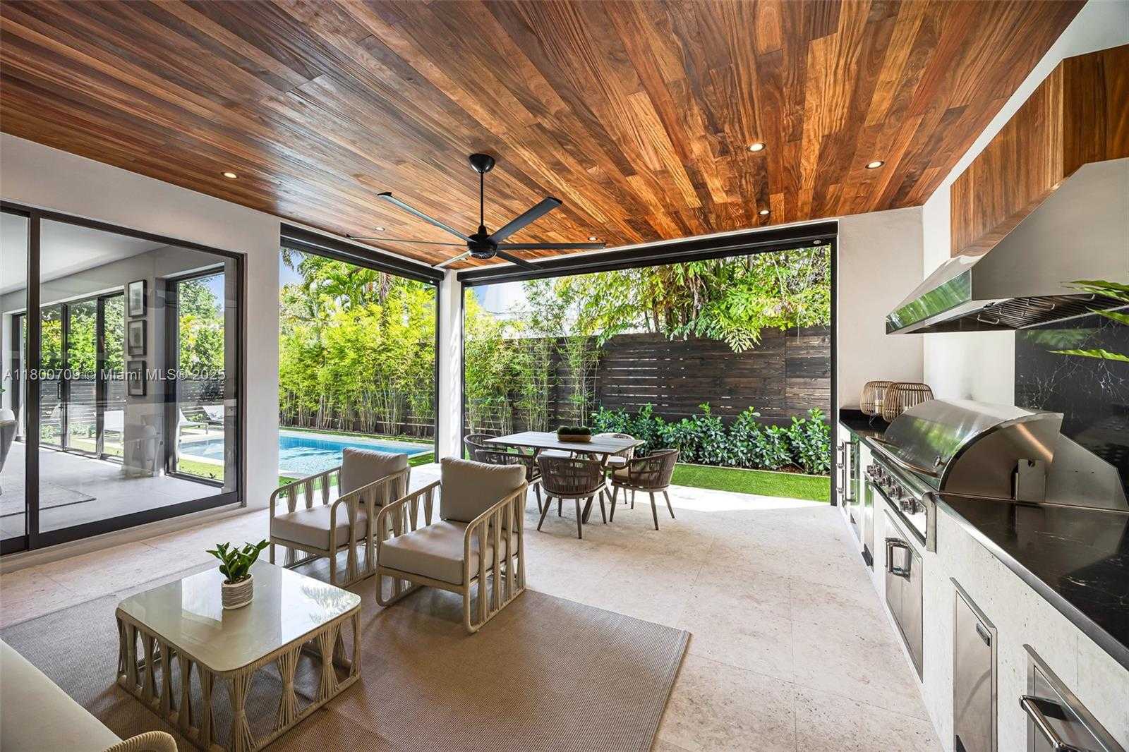 Small Image of 2905 WASHINGTON ST, Miami Number 19
