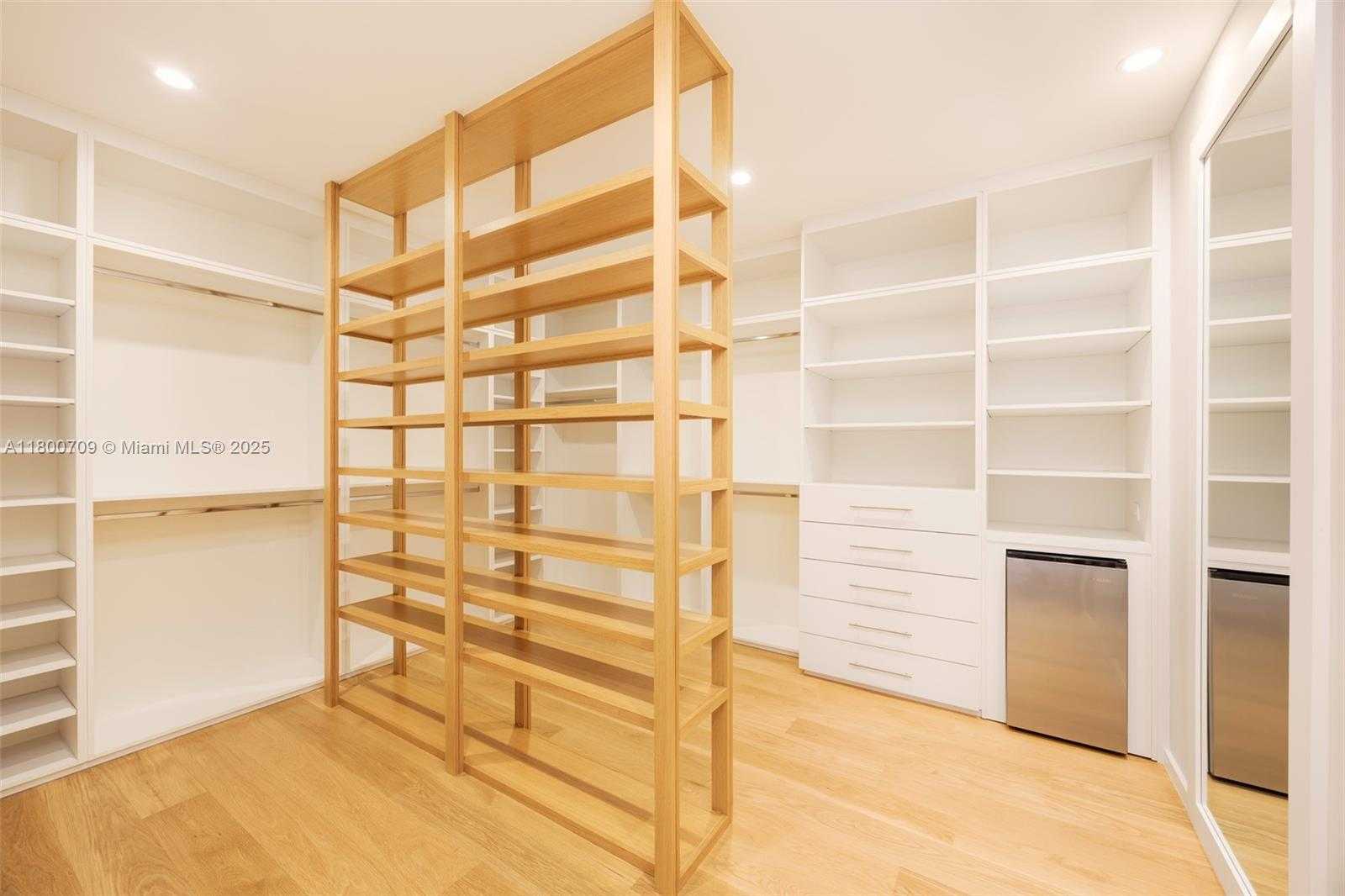 Small Image of 2905 WASHINGTON ST, Miami Number 28