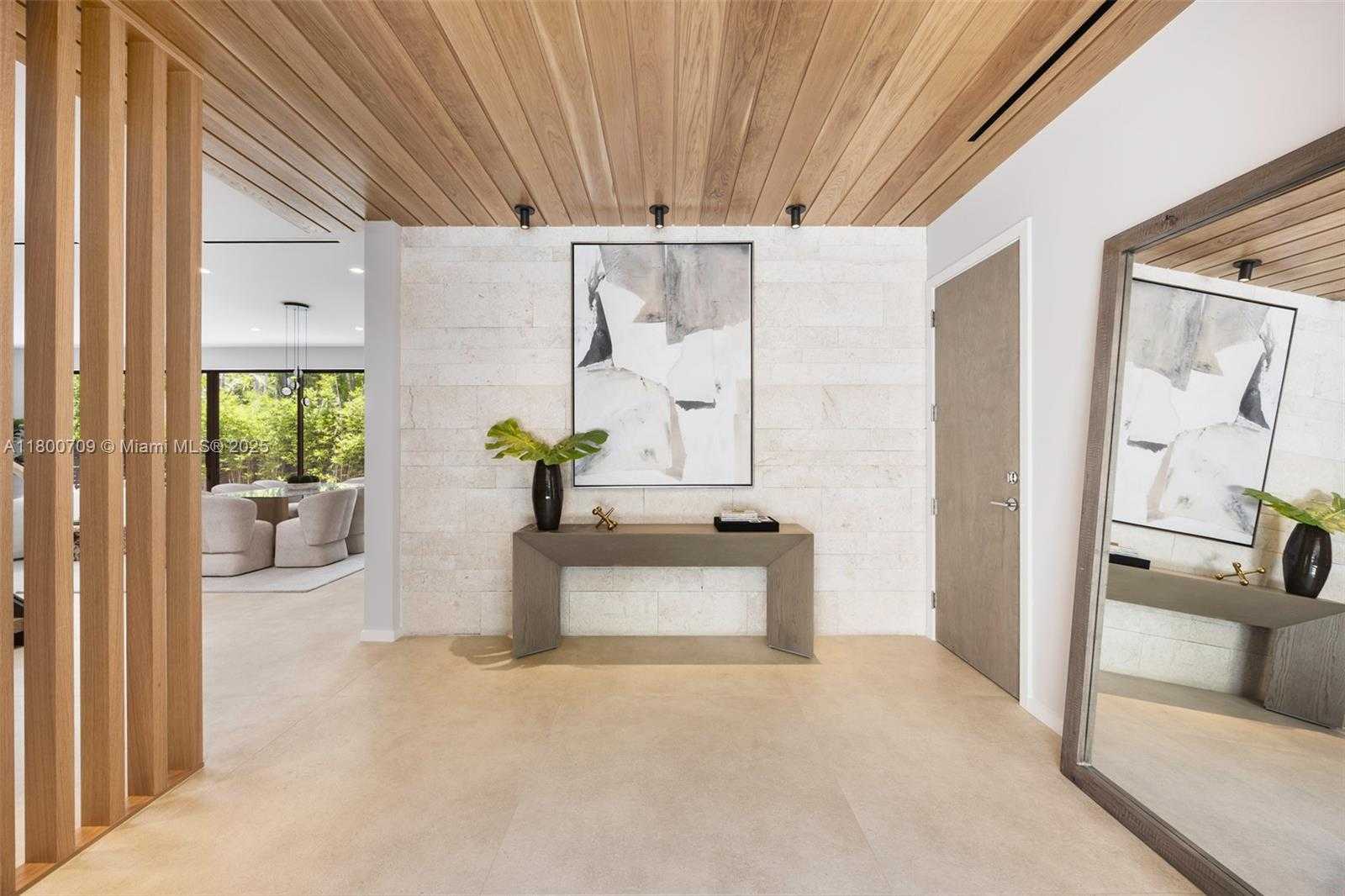 Small Image of 2905 WASHINGTON ST, Miami Number 5