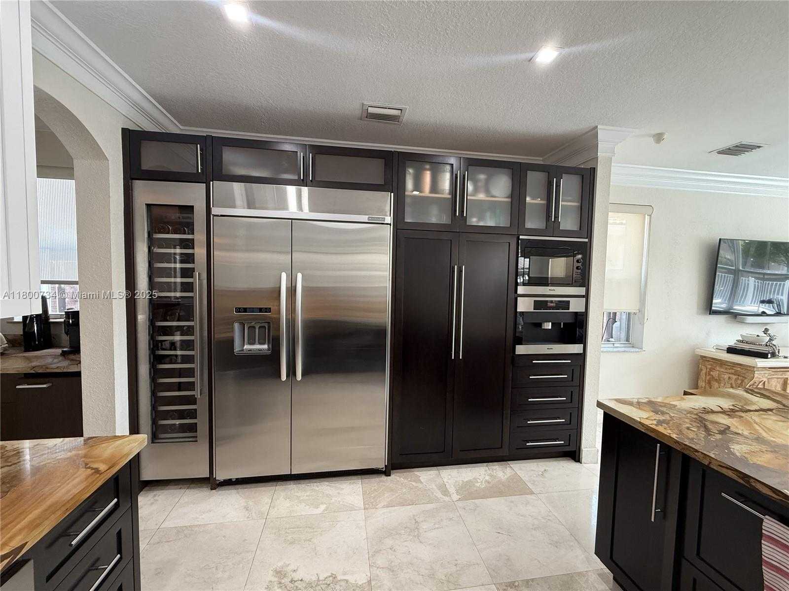 Small Image of 8389 NORTH WEST 115TH CT, Doral Number 12