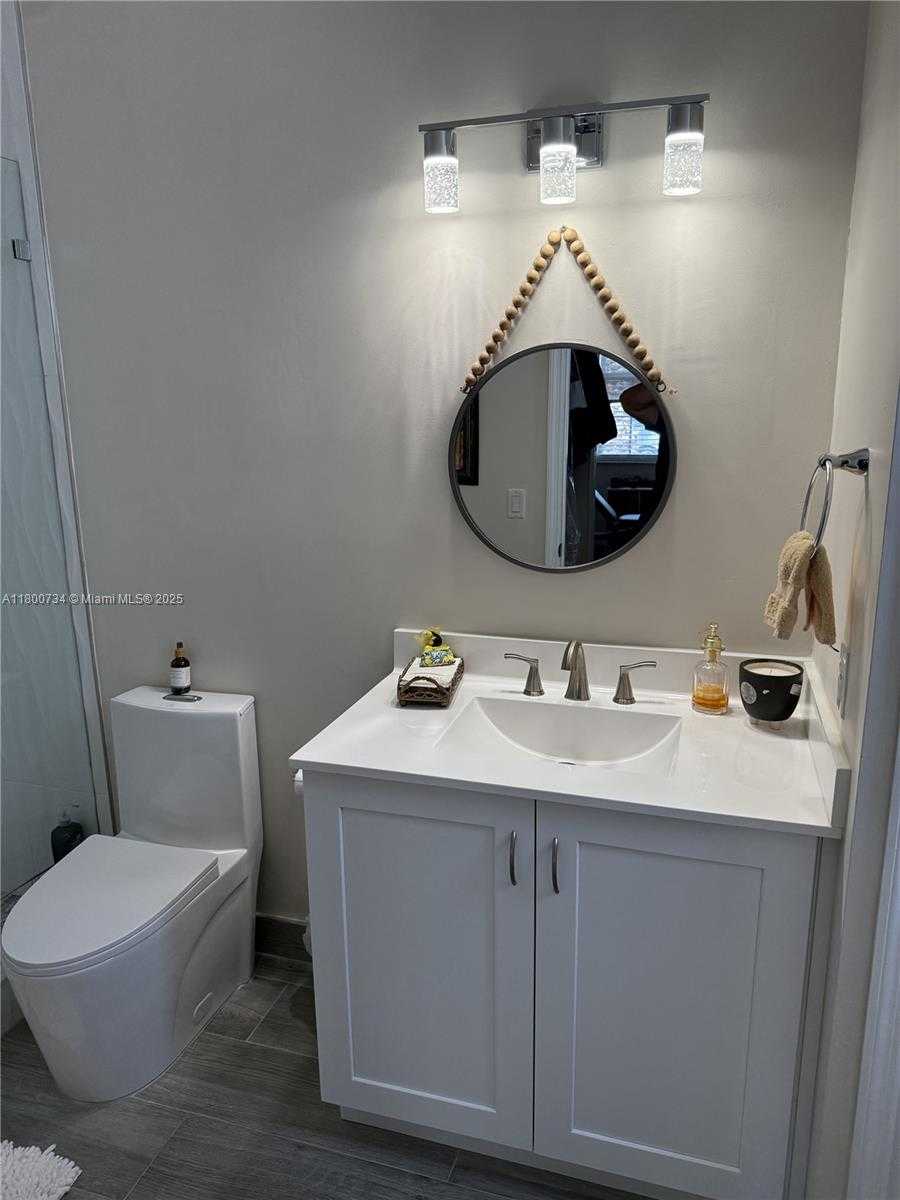 Small Image of 8389 NORTH WEST 115TH CT, Doral Number 28
