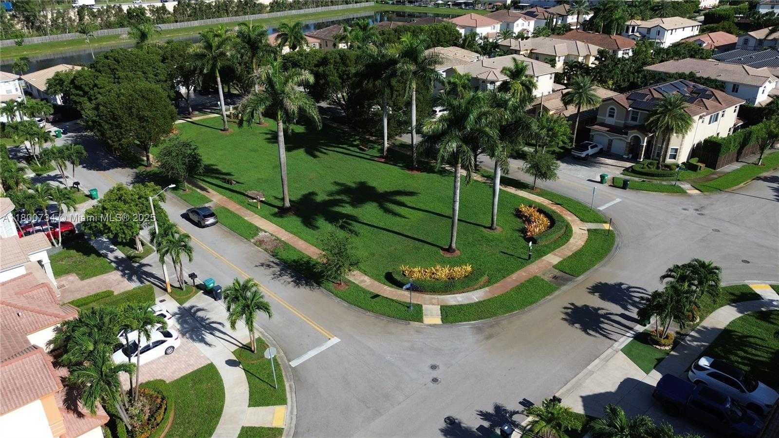 Small Image of 8389 NORTH WEST 115TH CT, Doral Number 38