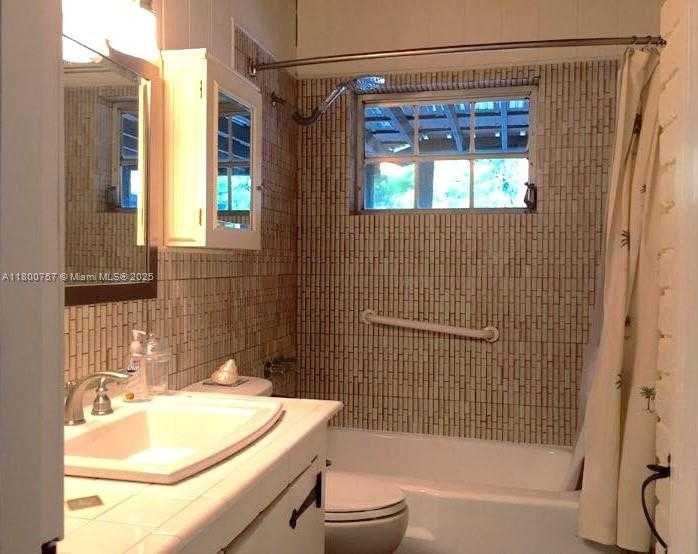 Small Image of 5858 SOUTH WEST 80TH ST, South Miami Number 11