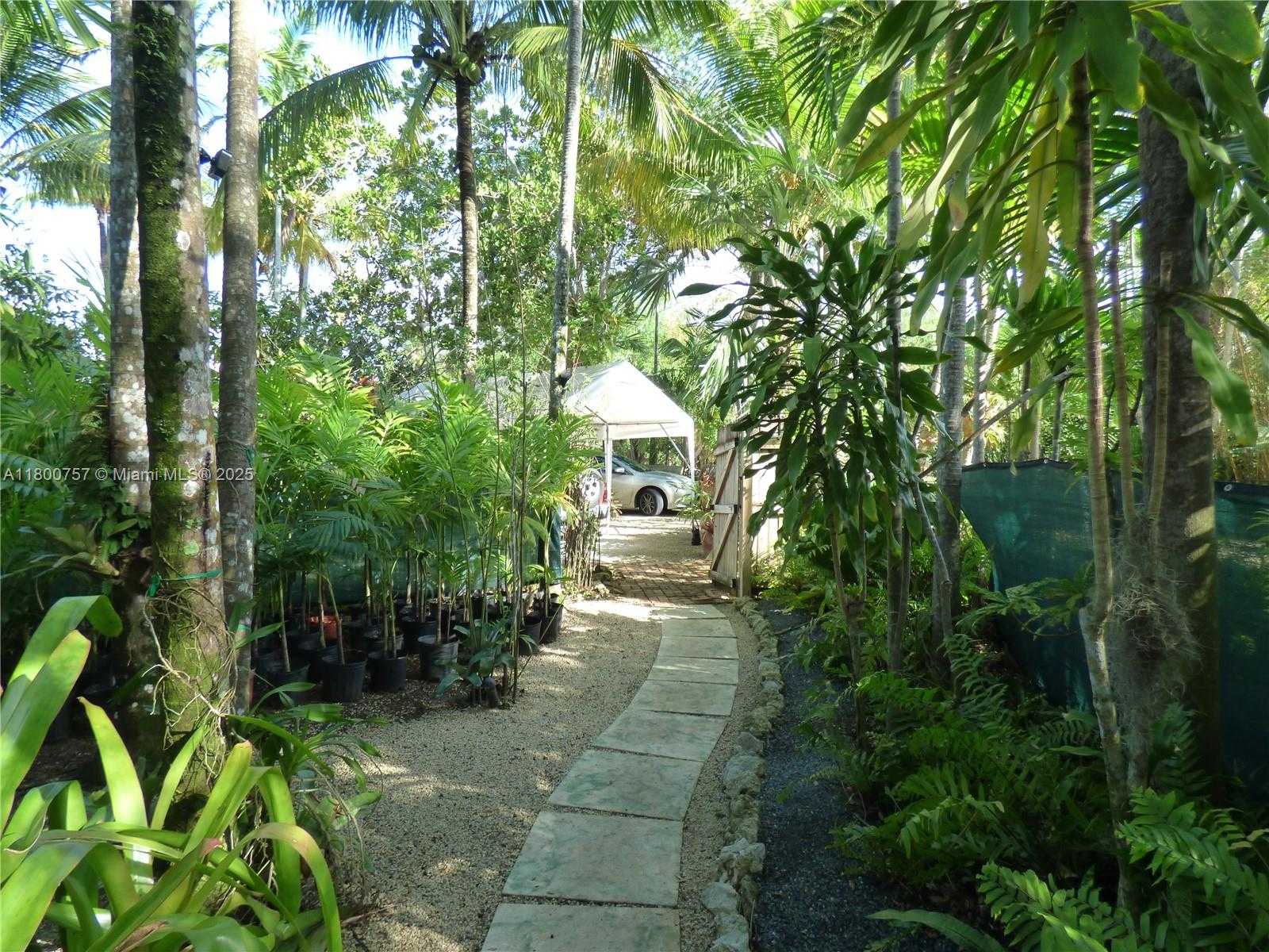 Small Image of 5858 SOUTH WEST 80TH ST, South Miami Number 18