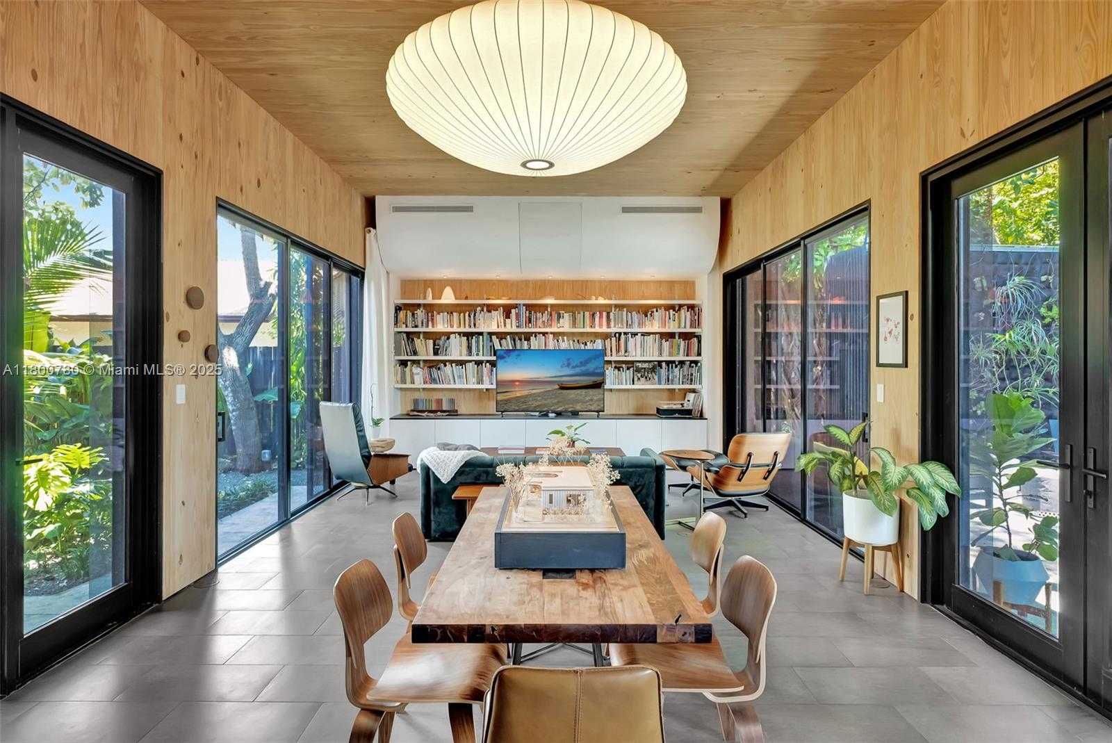 Small Image of 3642 WILLIAM AVE, Coconut Grove Number 13