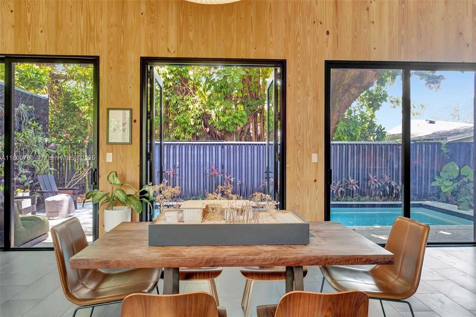 Small Image of 3642 WILLIAM AVE, Coconut Grove Number 14