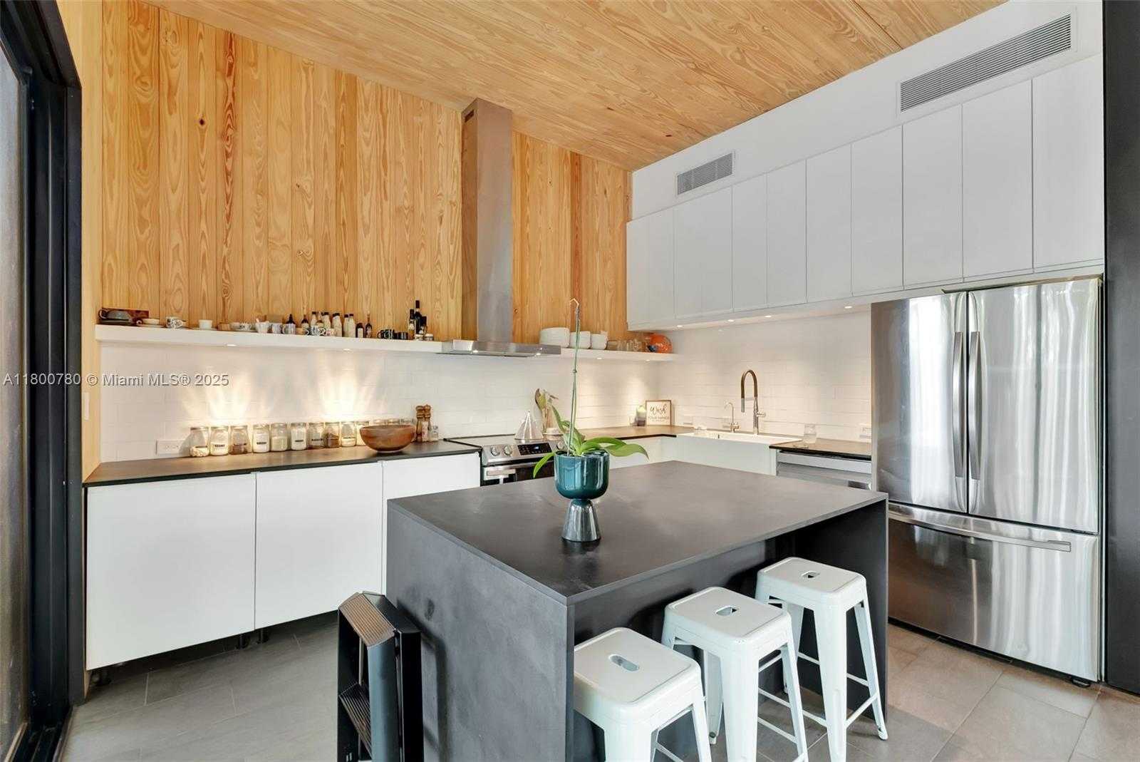 Small Image of 3642 WILLIAM AVE, Coconut Grove Number 19