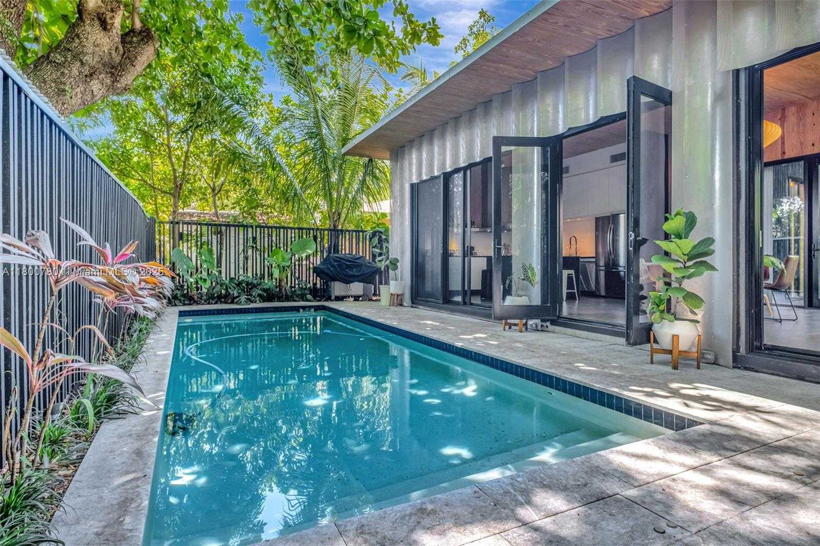 Small Image of 3642 WILLIAM AVE, Coconut Grove Number 2