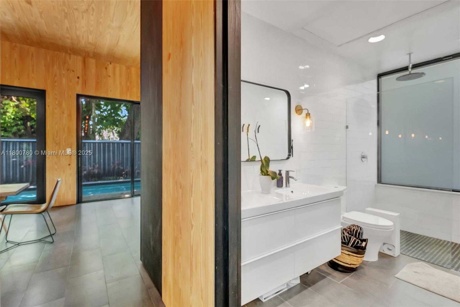 Small Image of 3642 WILLIAM AVE, Coconut Grove Number 29