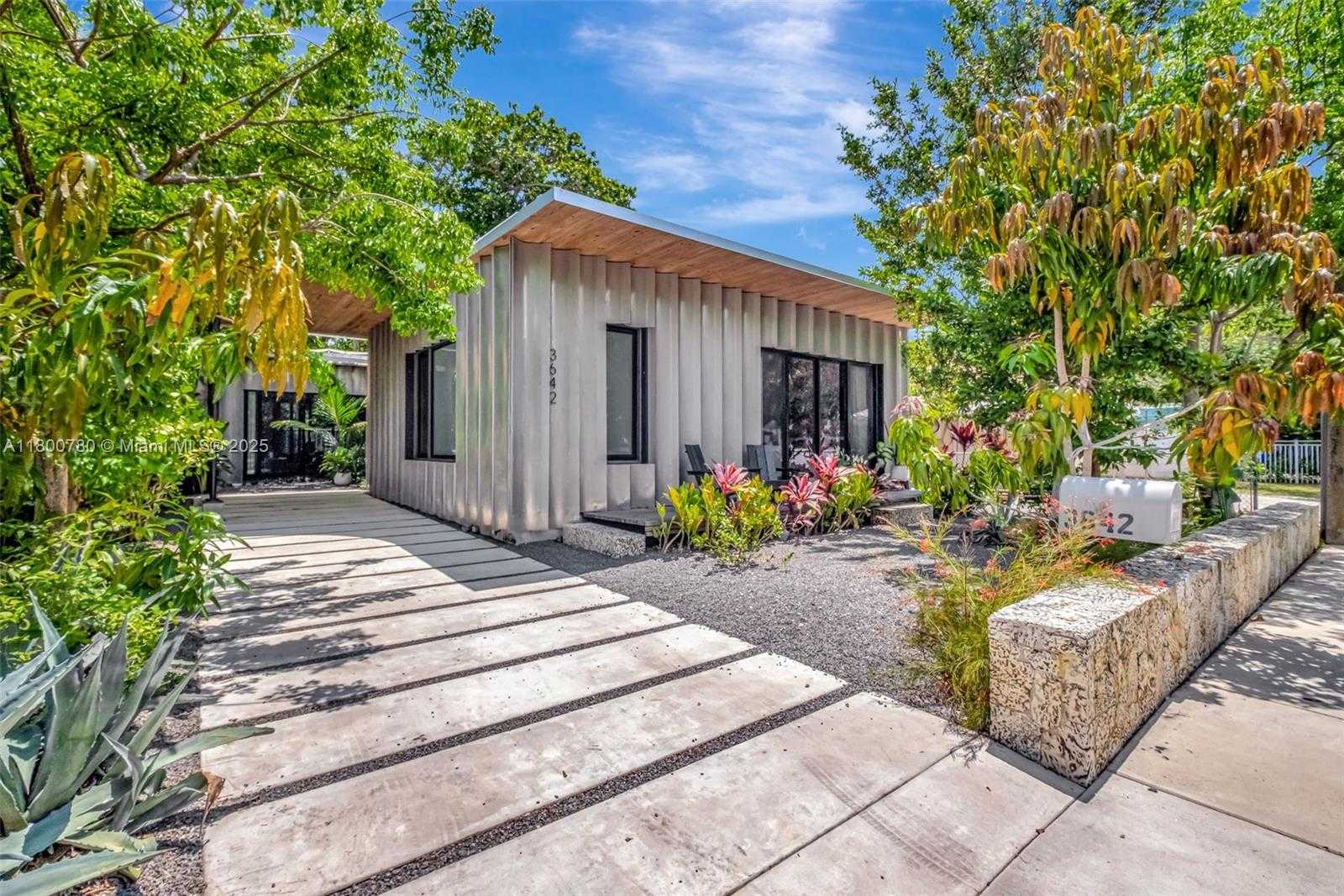 Small Image of 3642 WILLIAM AVE, Coconut Grove Number 46