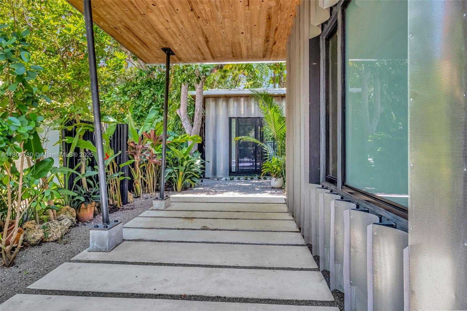 Small Image of 3642 WILLIAM AVE, Coconut Grove Number 6