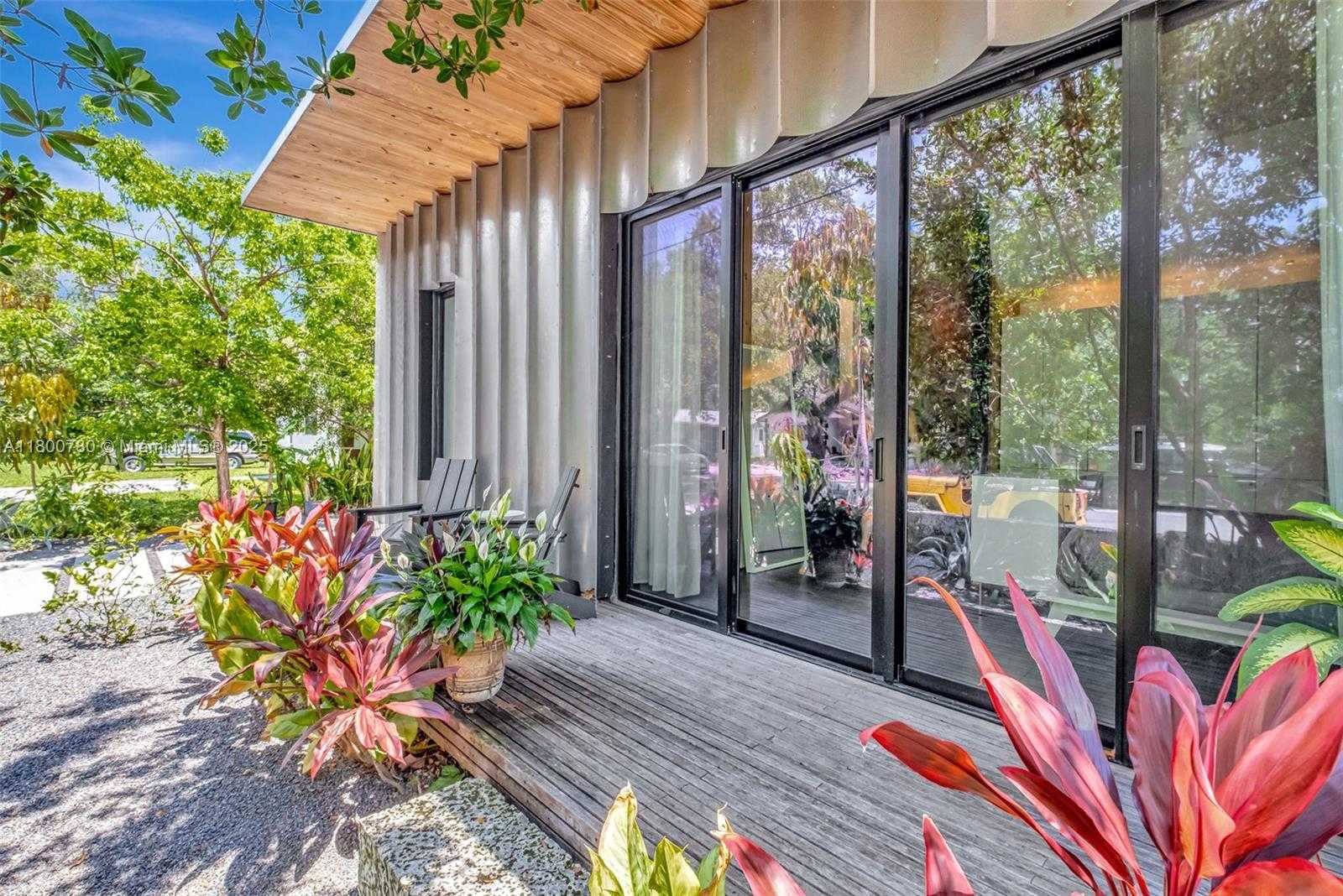 Small Image of 3642 WILLIAM AVE, Coconut Grove Number 9