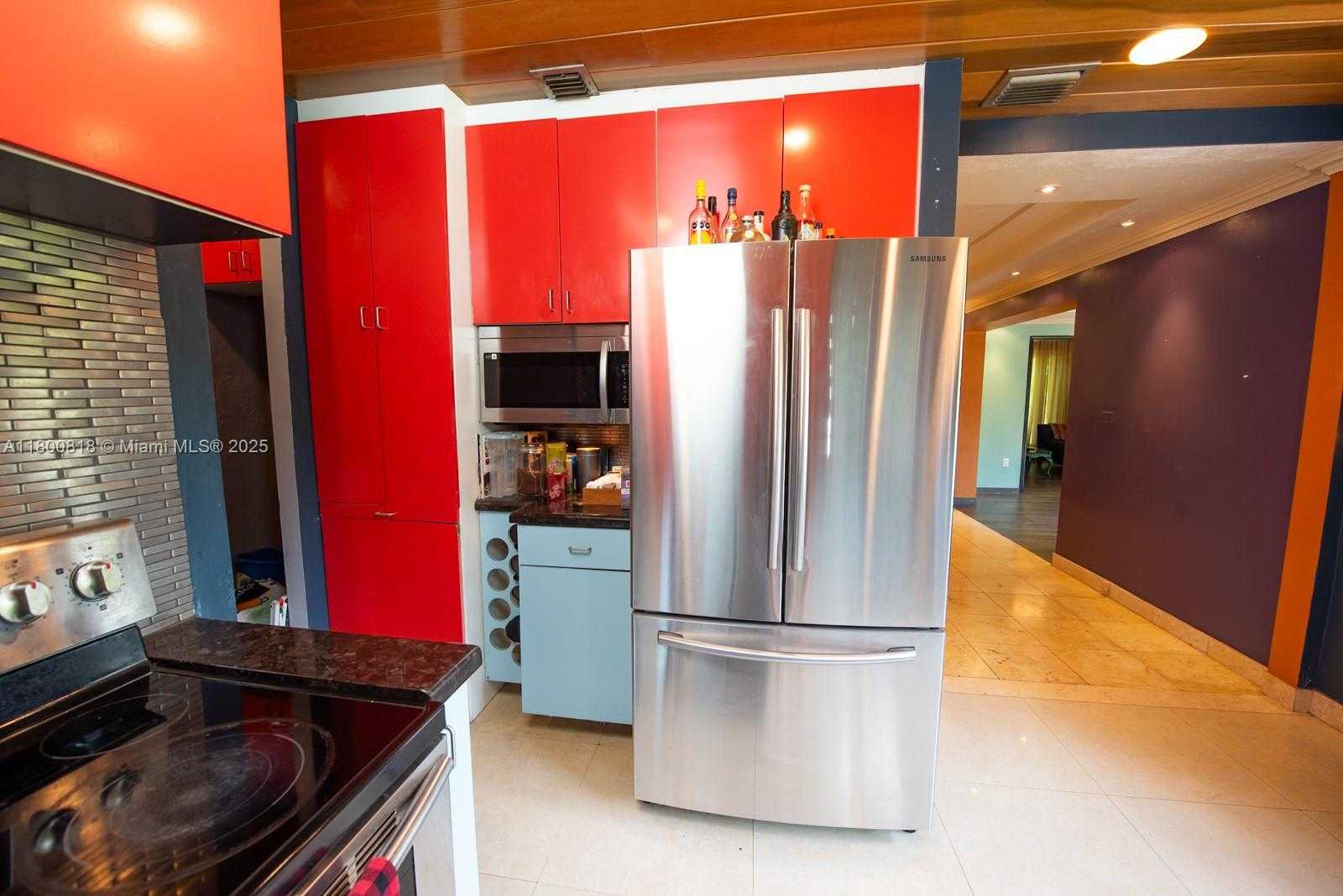Small Image of 16910 NORTH EAST 8TH CT, North Miami Beach Number 13