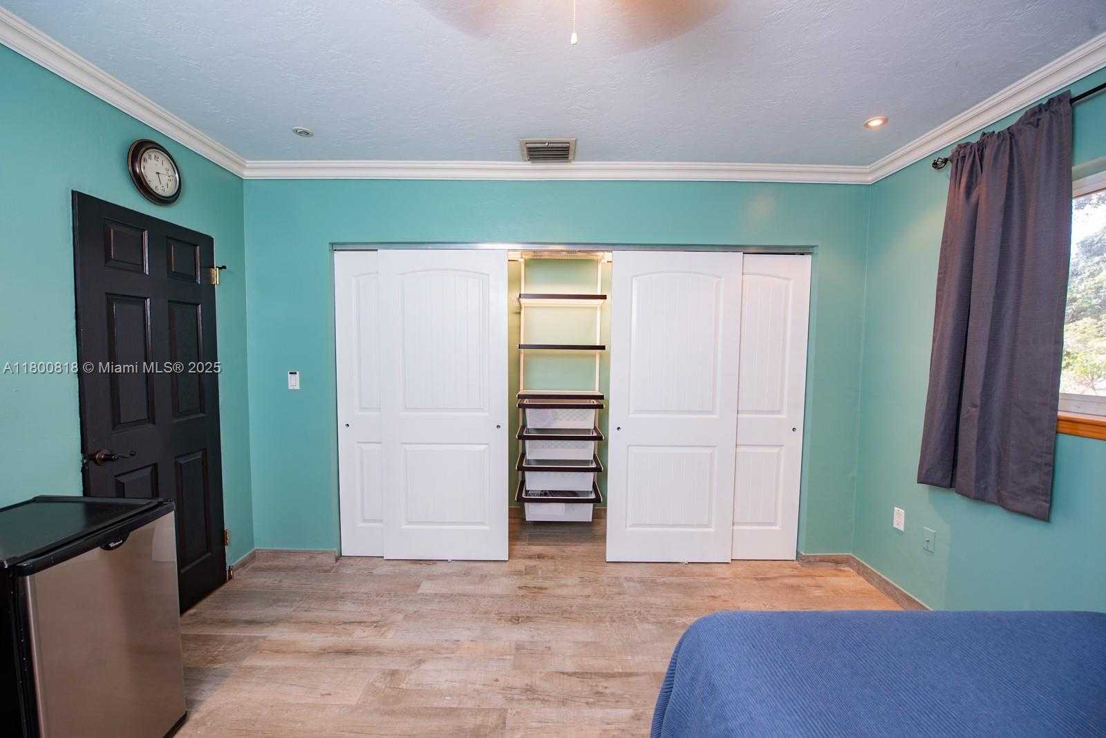 Small Image of 16910 NORTH EAST 8TH CT, North Miami Beach Number 15