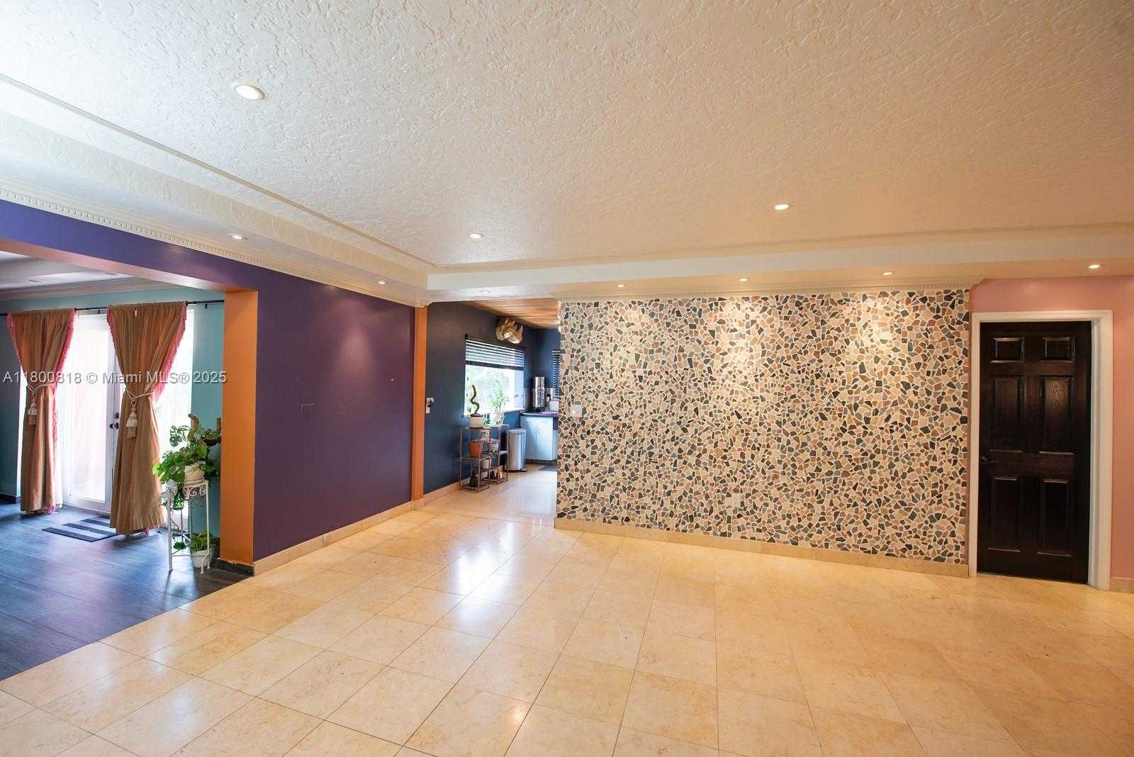 Small Image of 16910 NORTH EAST 8TH CT, North Miami Beach Number 9
