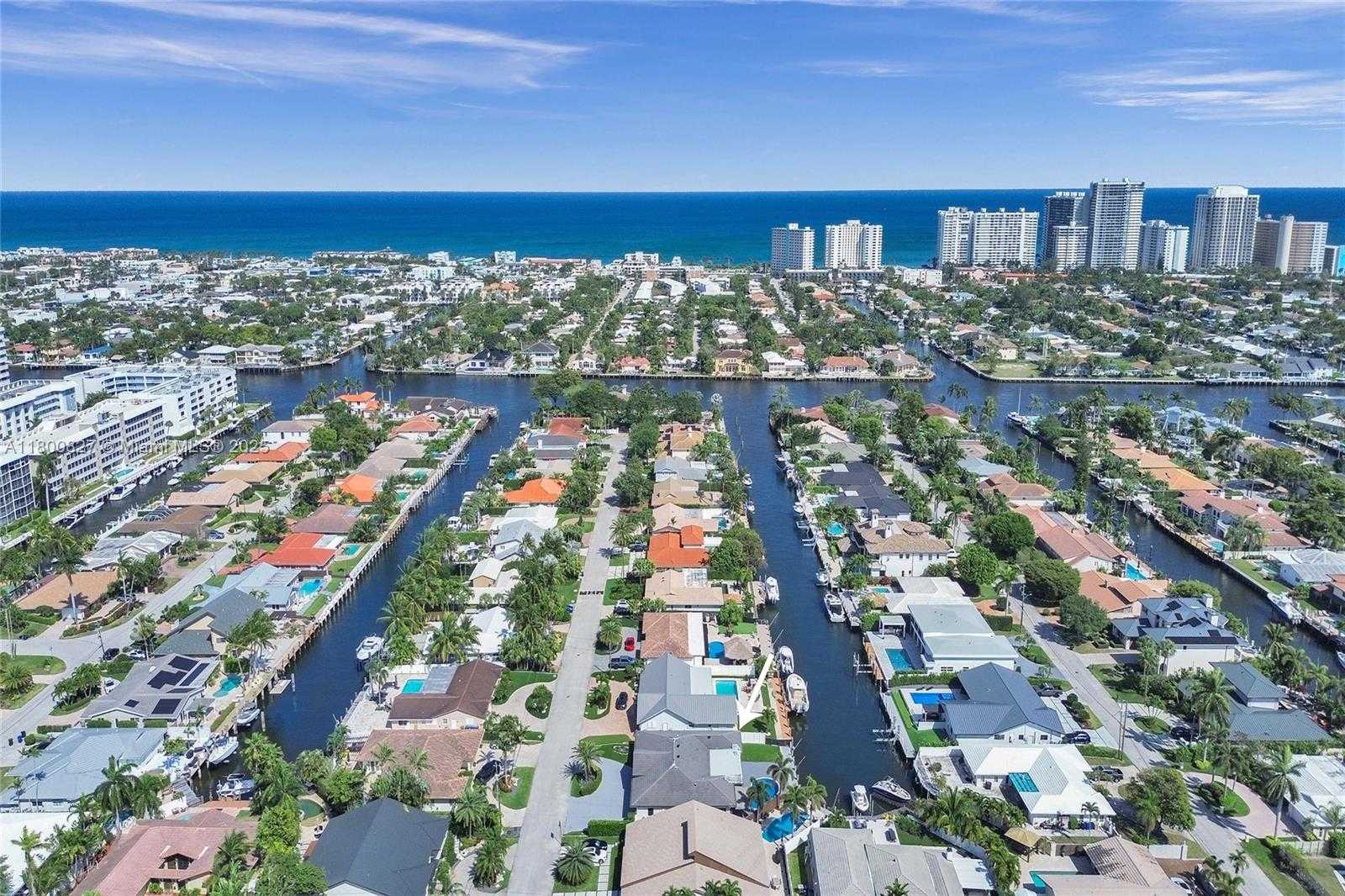 Small Image of 3010 NORTH EAST 46TH ST, Fort Lauderdale Number 2