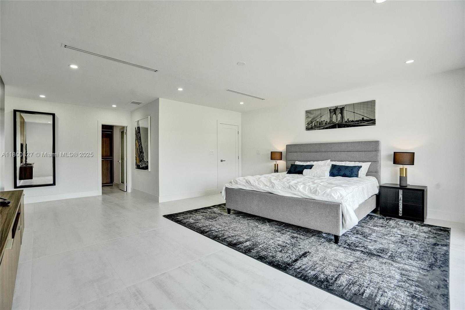 Small Image of 3010 NORTH EAST 46TH ST, Fort Lauderdale Number 24