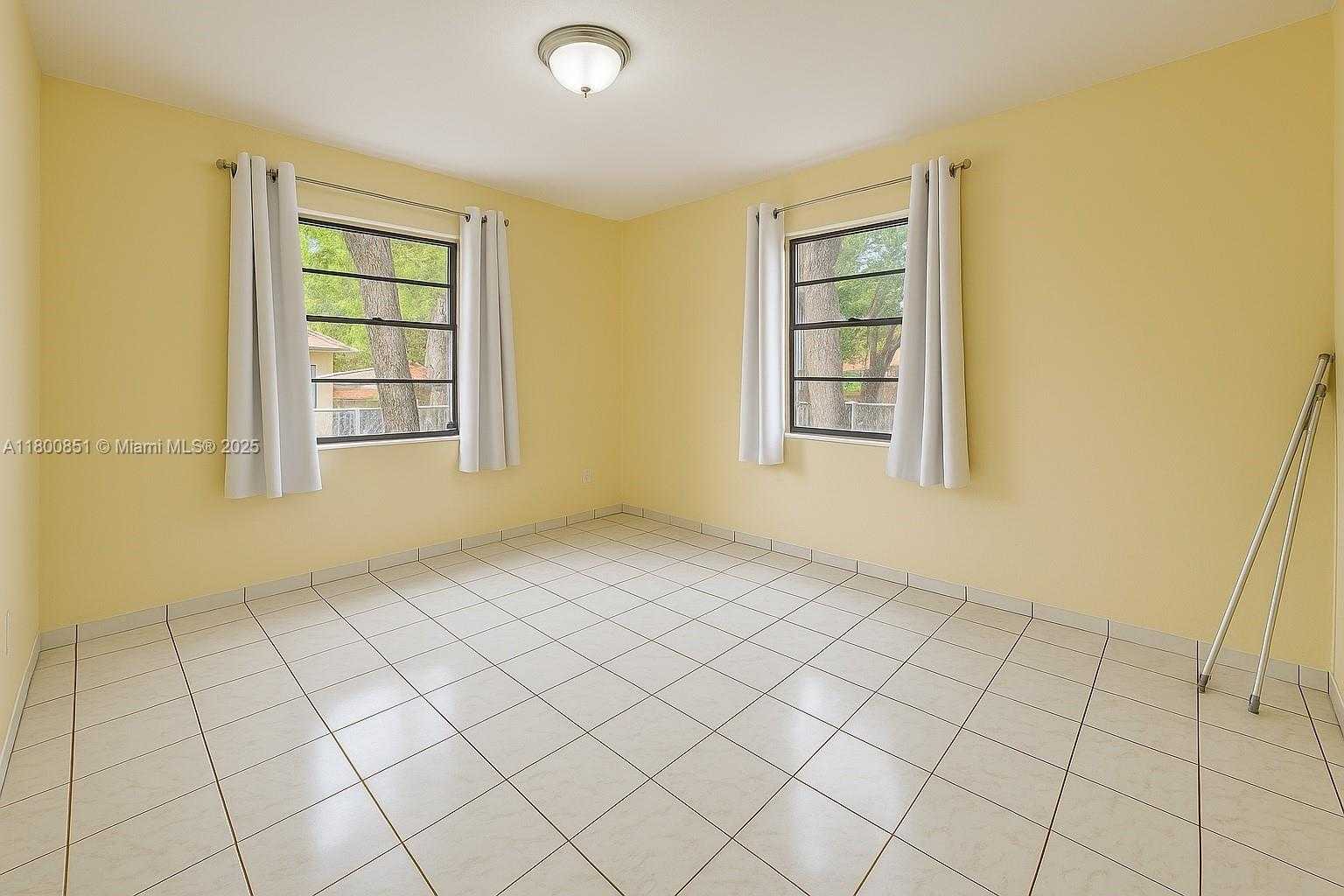 Small Image of 1741 SOUTH WEST 17TH CT, Miami Number 6