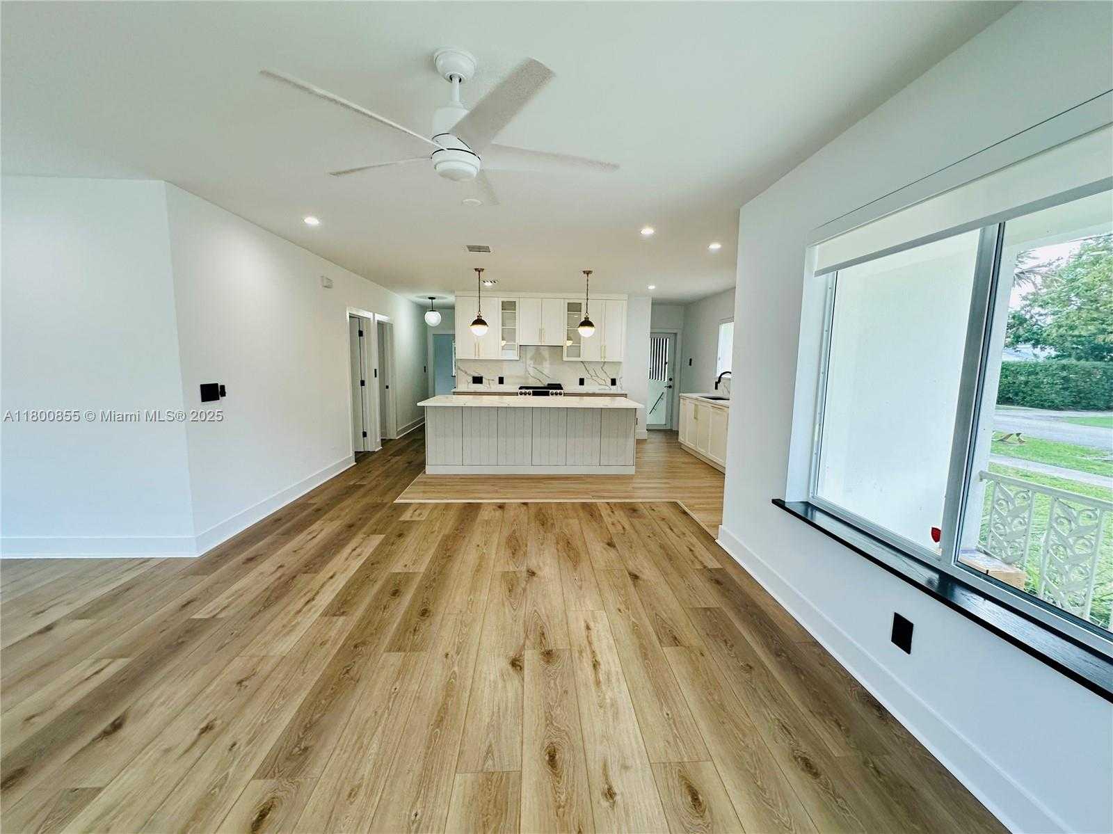 Small Image of 10361 NORTH EAST 4TH AVE, Miami Shores Number 10