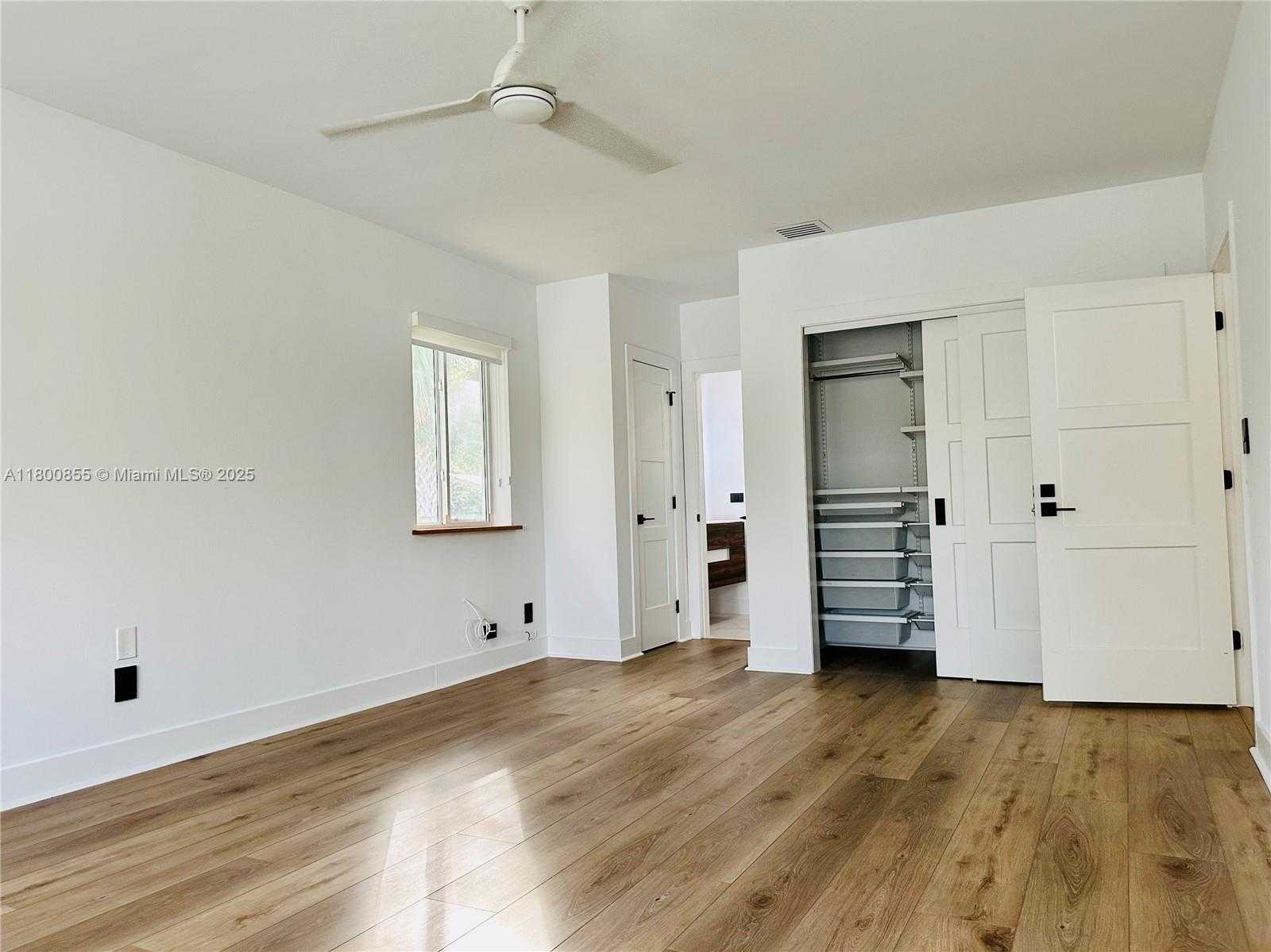 Small Image of 10361 NORTH EAST 4TH AVE, Miami Shores Number 22