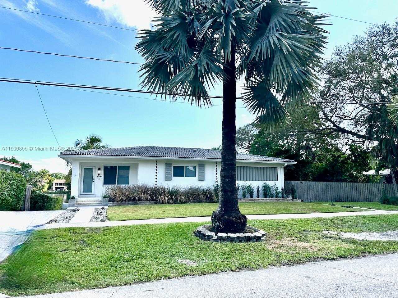 Small Image of 10361 NORTH EAST 4TH AVE, Miami Shores Number 6